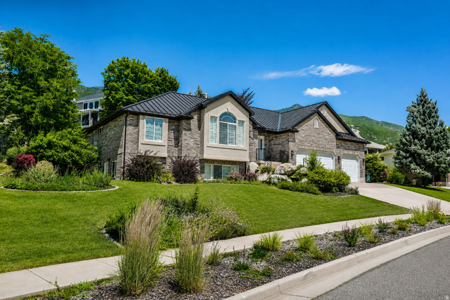 LAKEVIEW RIDGE SUBDI - Residential