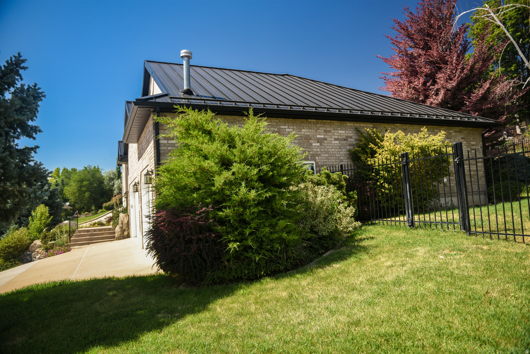 LAKEVIEW RIDGE SUBDI - Residential