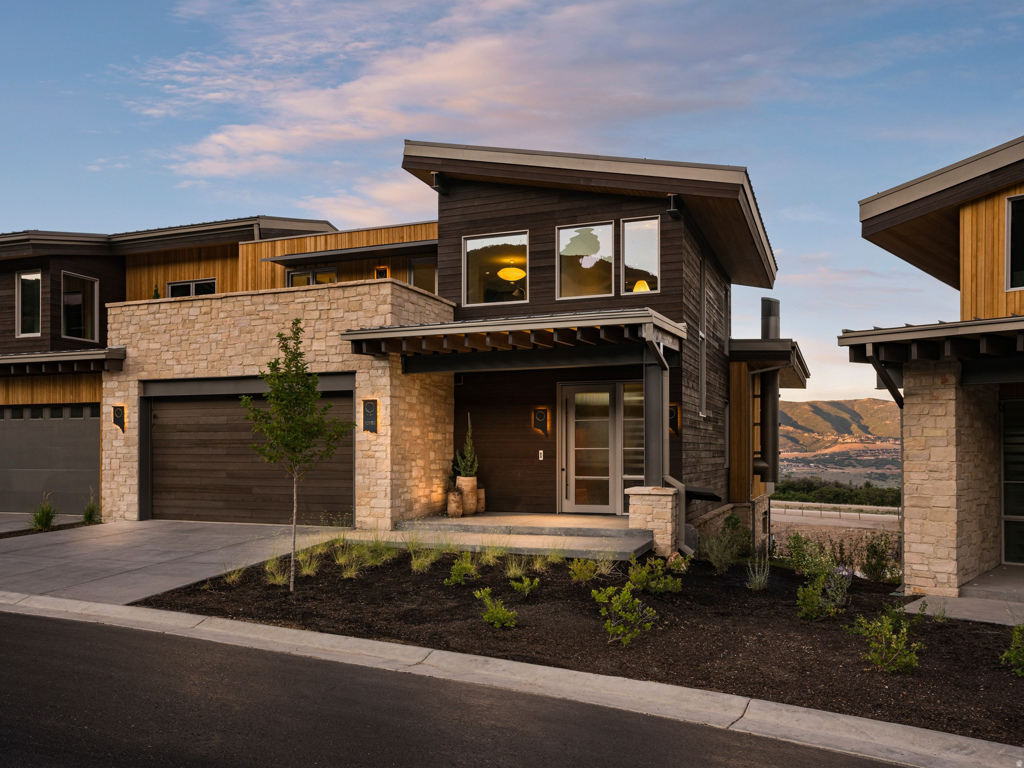 VELVAERE - Residential