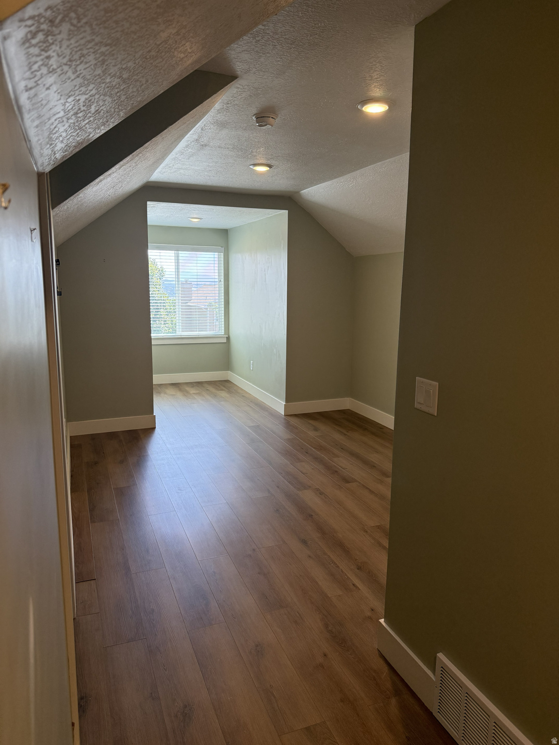 LAKEVIEW HEIGHTS - Residential