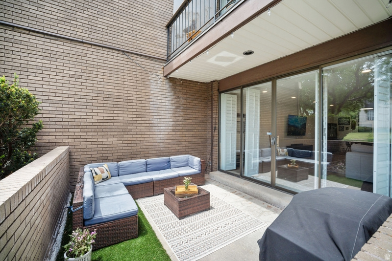 OAKWOOD GARDENS - Residential