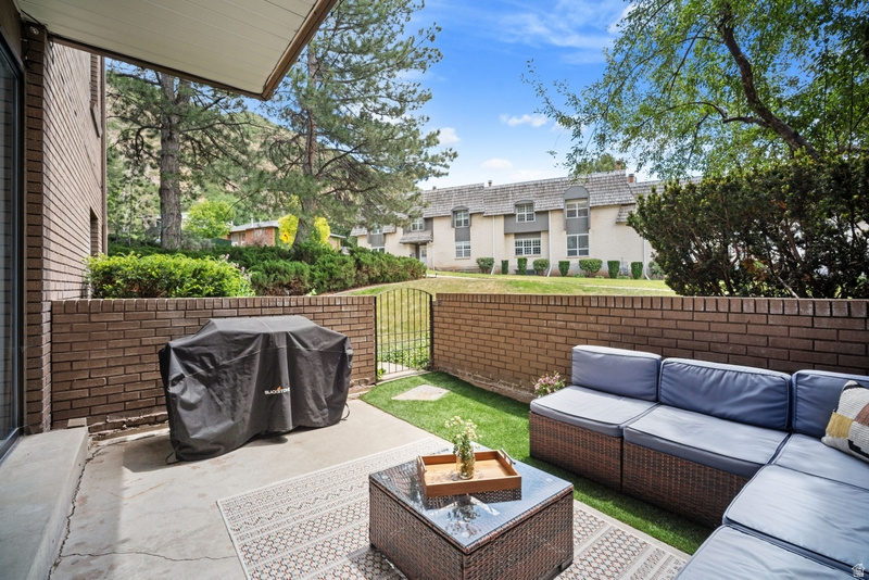OAKWOOD GARDENS - Residential