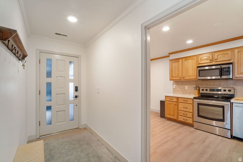 OAKWOOD GARDENS - Residential