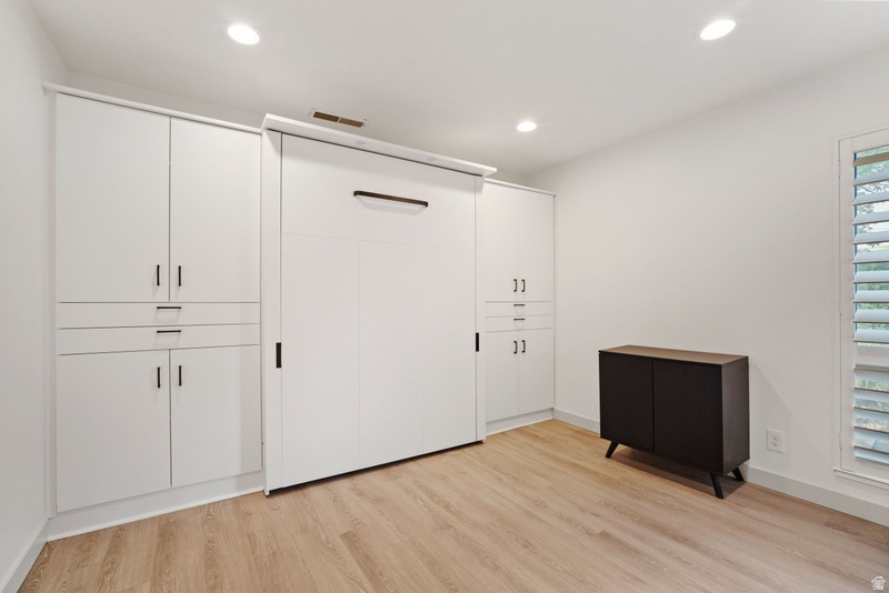 OAKWOOD GARDENS - Residential