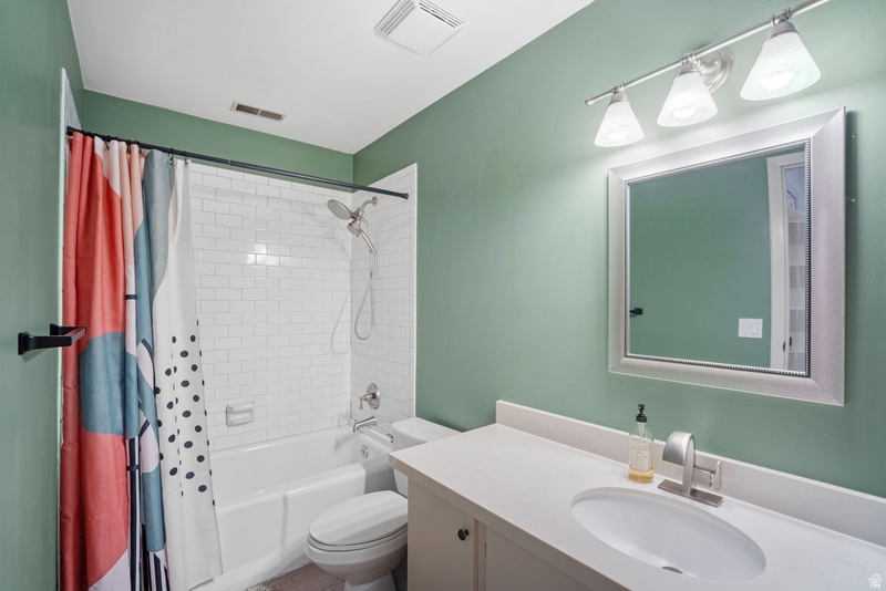 OAKWOOD GARDENS - Residential