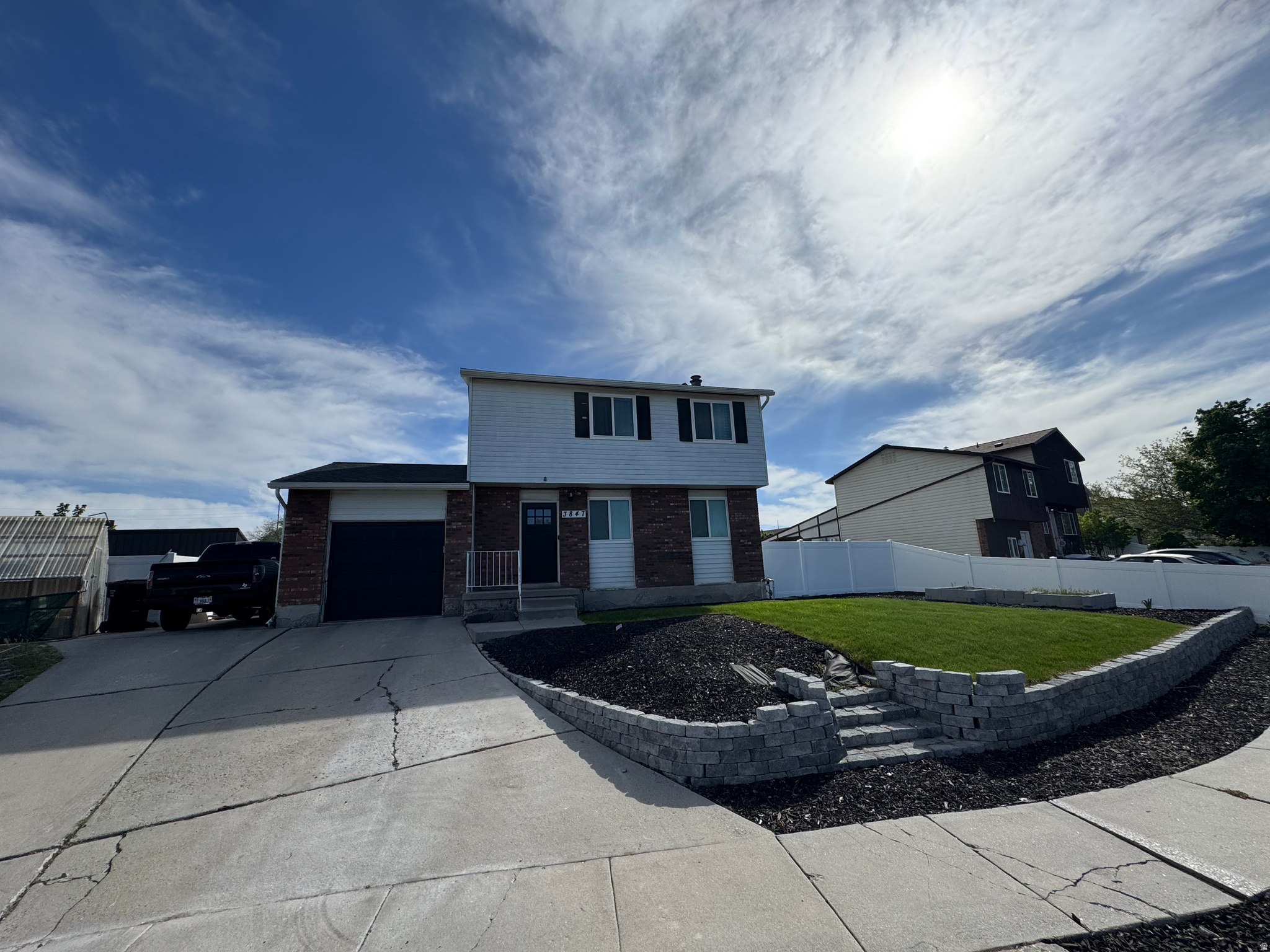 KINGSGATE II - Residential