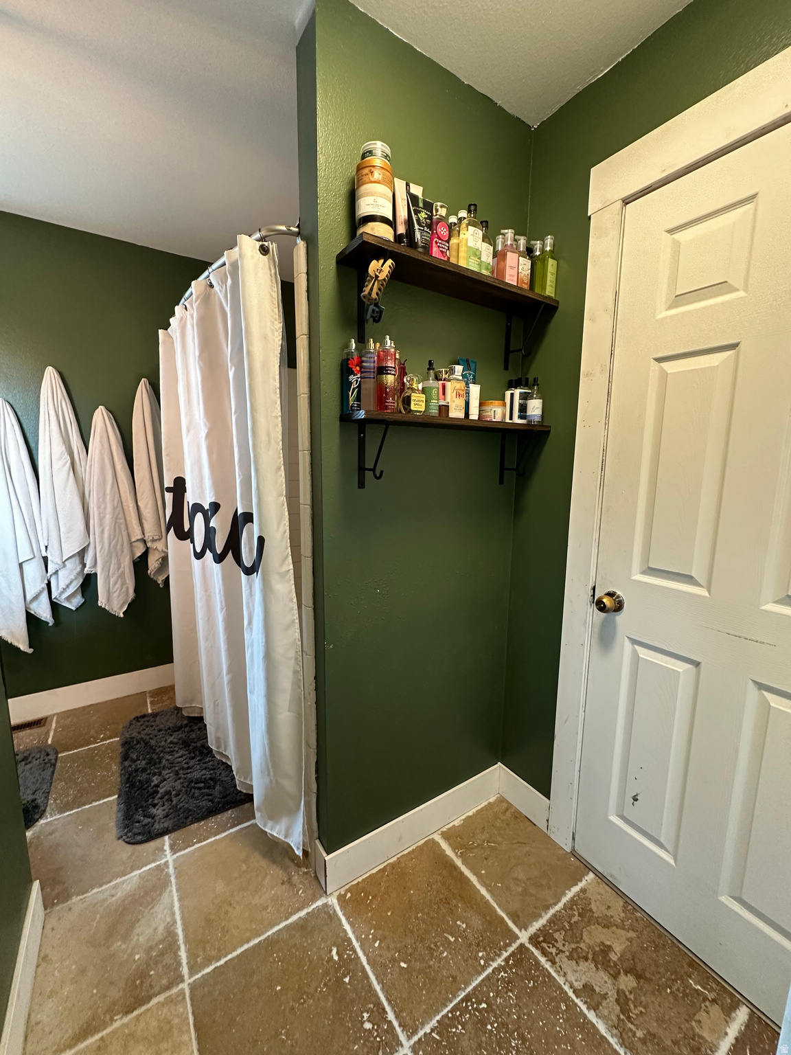 KINGSGATE II - Residential