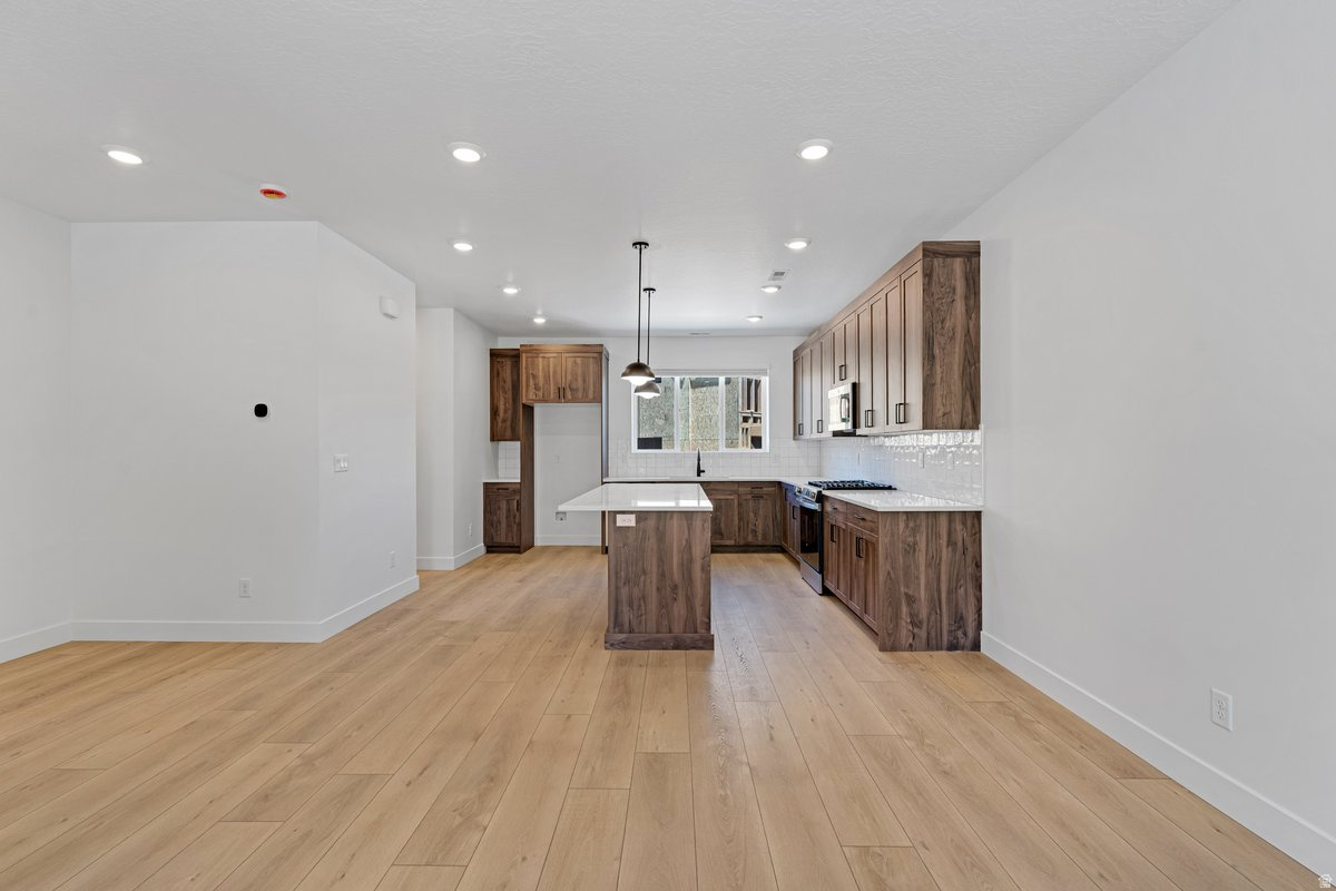 COTTONWOOD CREEK - Residential