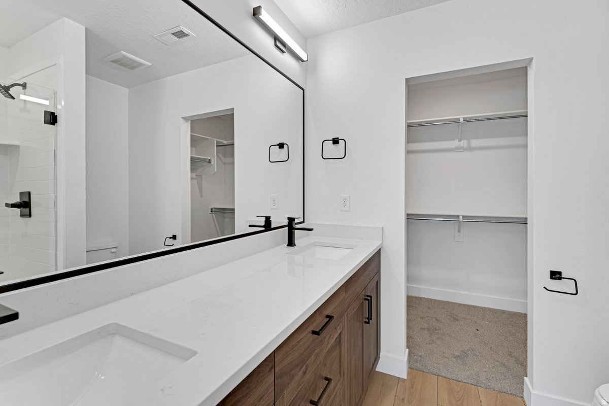 COTTONWOOD CREEK - Residential