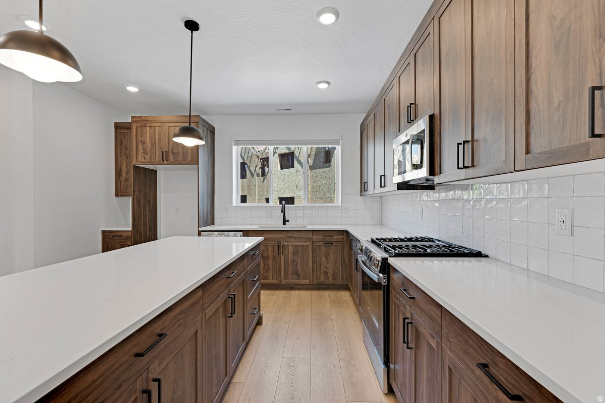 COTTONWOOD CREEK - Residential