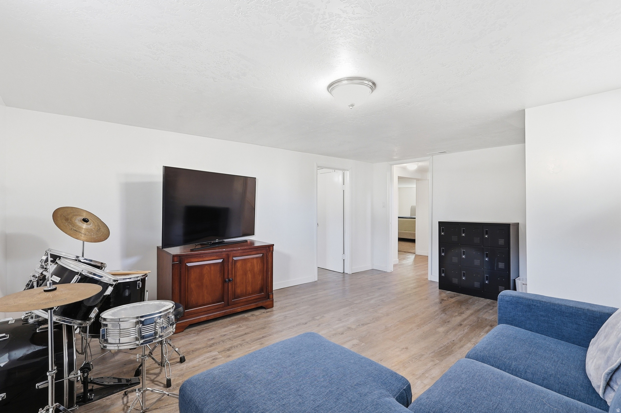 BEVERLY PLACE - Residential