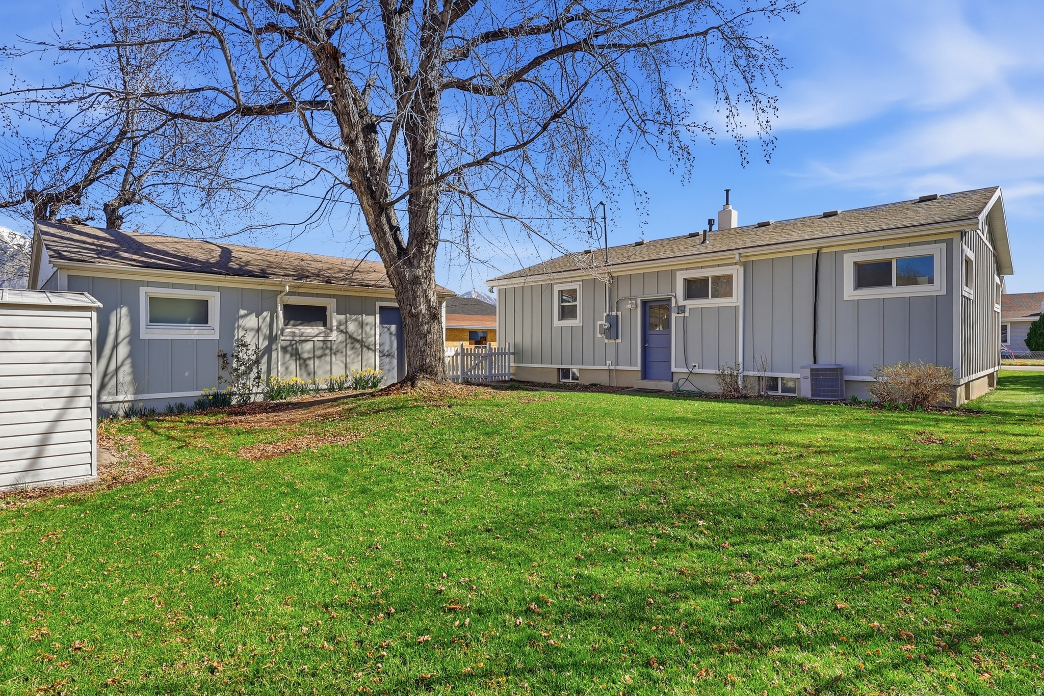 BEVERLY PLACE - Residential