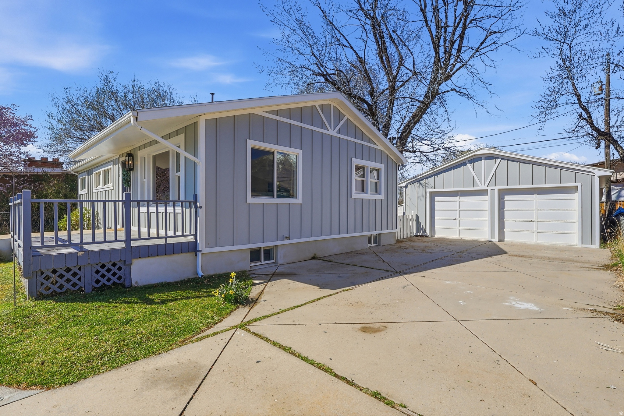 BEVERLY PLACE - Residential