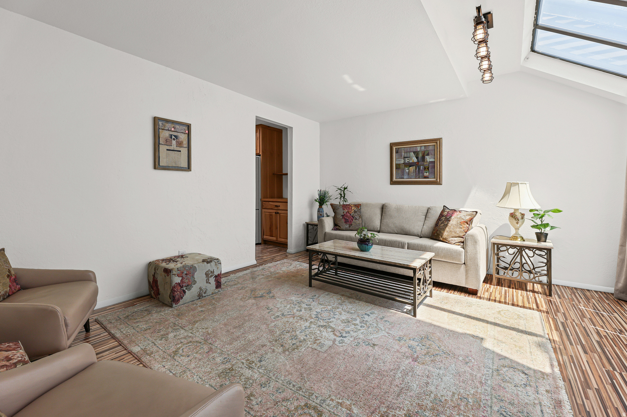 ESSEX COURT CONDOS - Residential