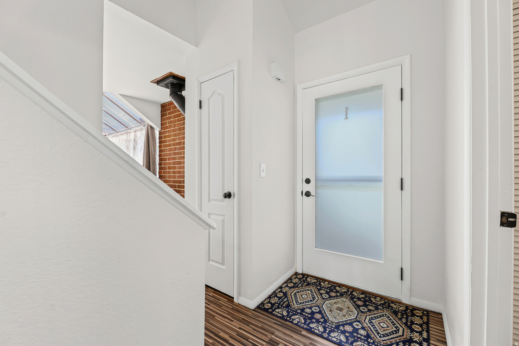 ESSEX COURT CONDOS - Residential