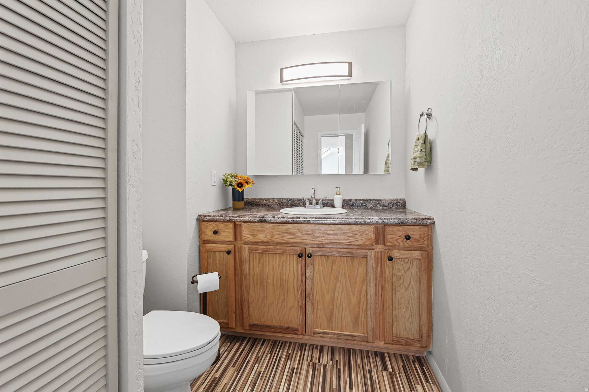 ESSEX COURT CONDOS - Residential