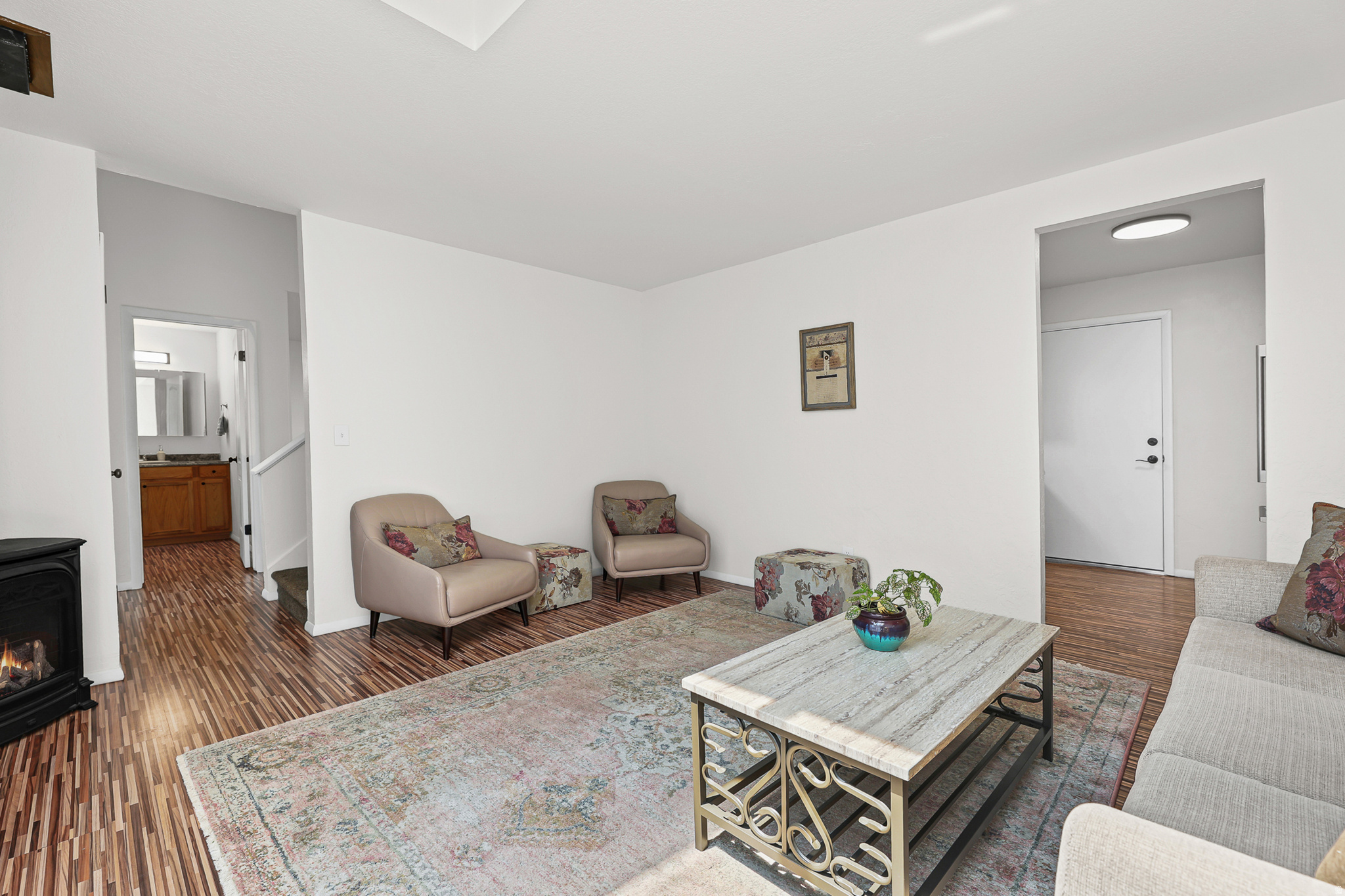 ESSEX COURT CONDOS - Residential