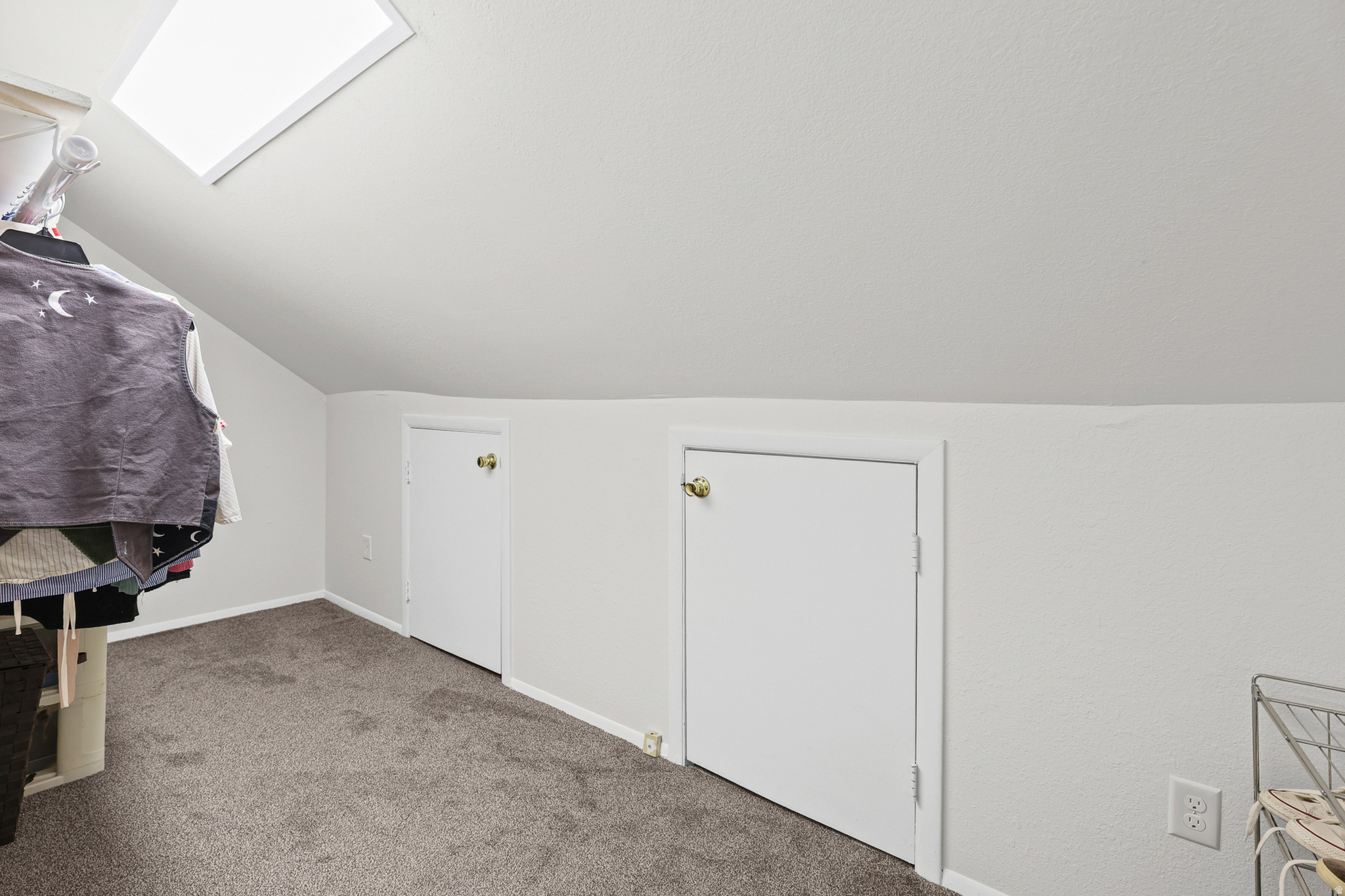 ESSEX COURT CONDOS - Residential