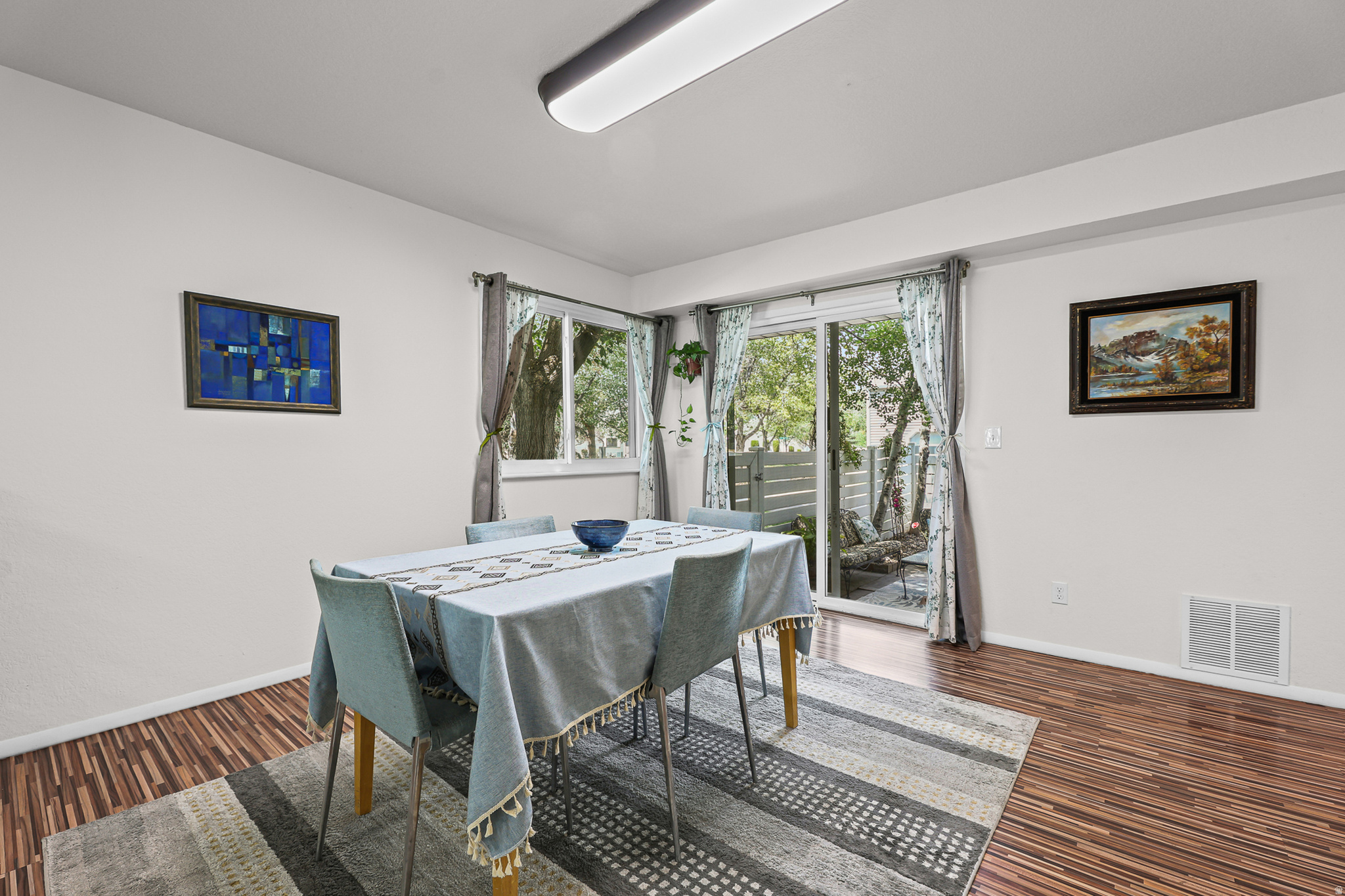 ESSEX COURT CONDOS - Residential