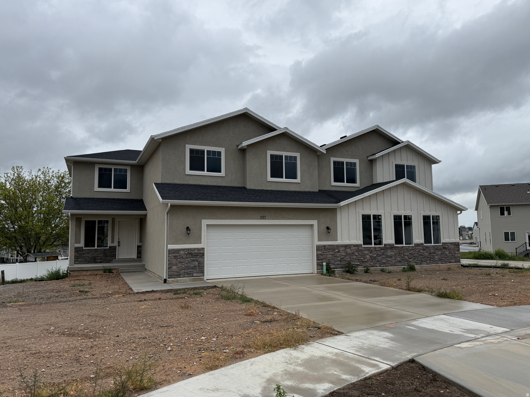 WOW BUILDERINCLUDED 2/1 BUYDOWN 1st YEAR 3.99% (FHA) JUST COMPLETED!! BRAND NEW 4 BEDROOM TWIN HOME! NO HOA!! 2 car garage, QUARTZ Tops, upgraded WHITE cabinets with crown molding & island, wood/tile flooring, central air, 2 tone paint, Unfinished Basement, plus much more. ** SEE AGENT REMARKS FOR Temp rate buydown & closing cost up to $20k Incentives** SUBJECT TO CHANGE WITHOUT NOTICE CALL LISTING AGENT