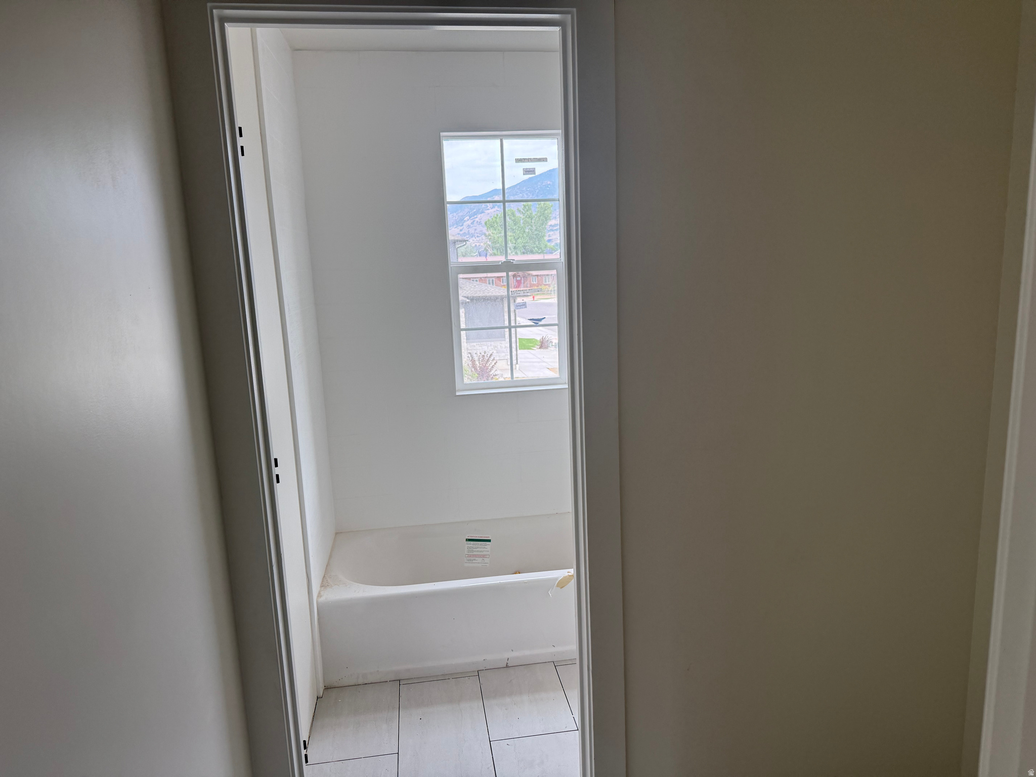 SUMMERHILL LANE - Residential
