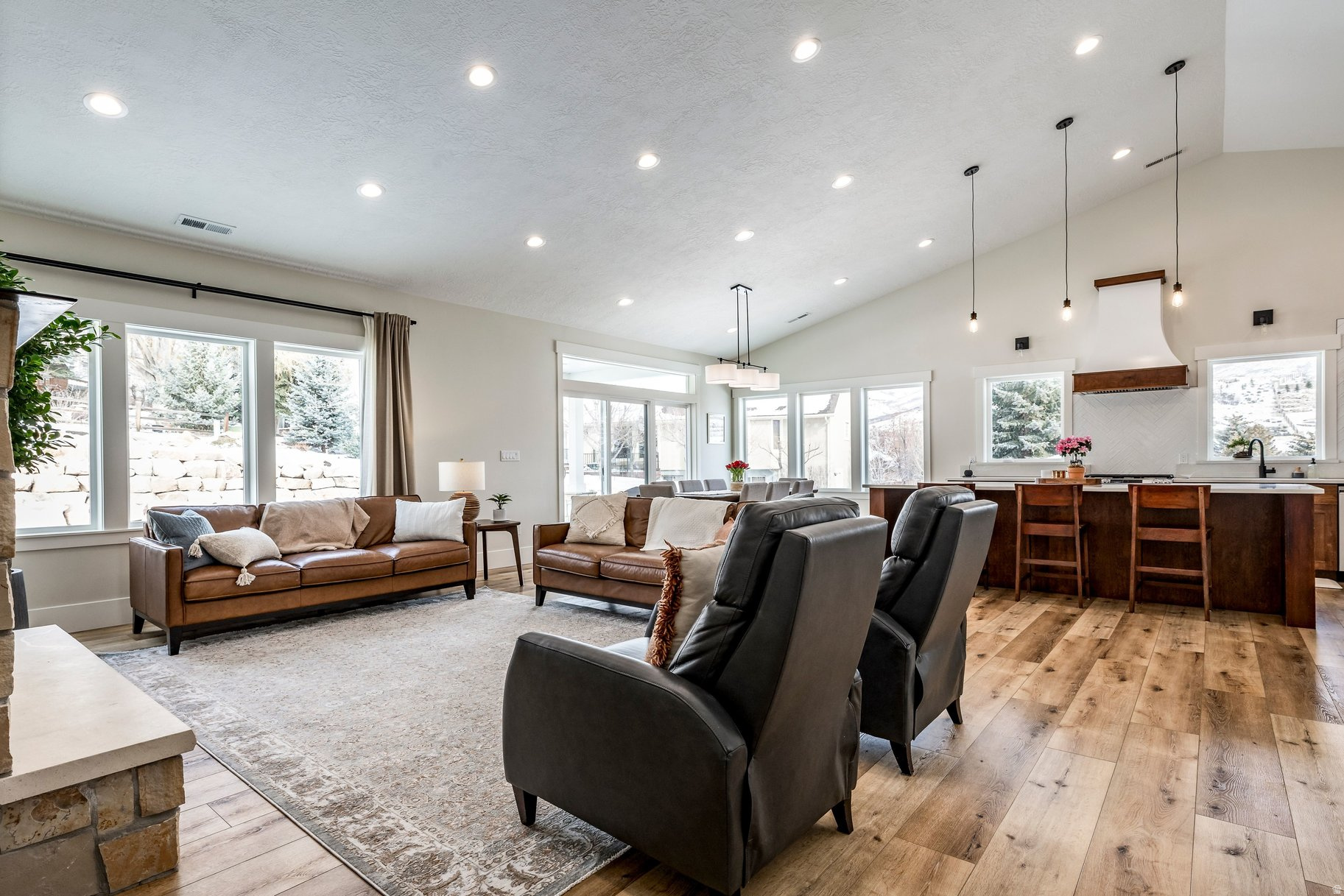 VALLEY HILLS ESTATES - Residential