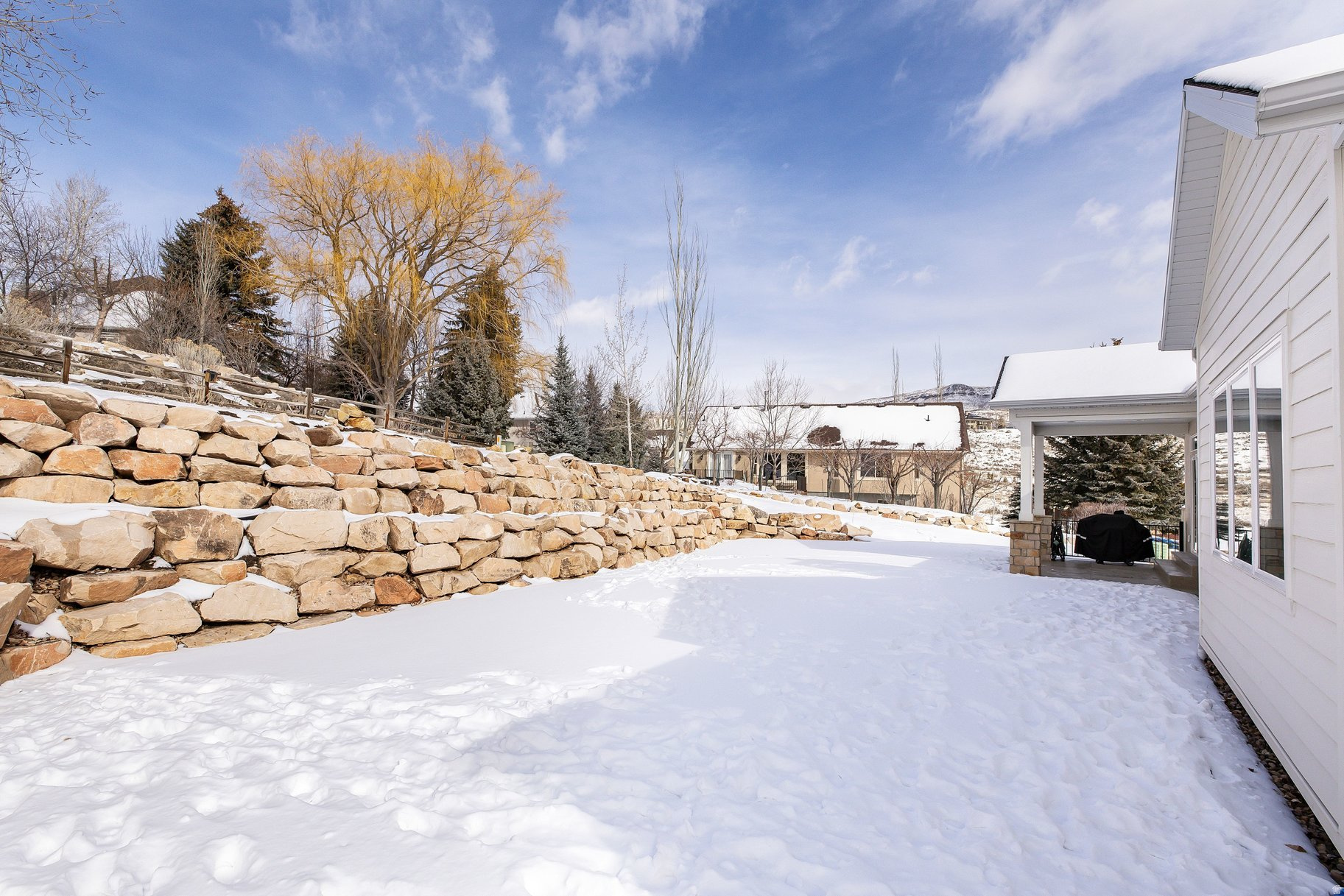 VALLEY HILLS ESTATES - Residential