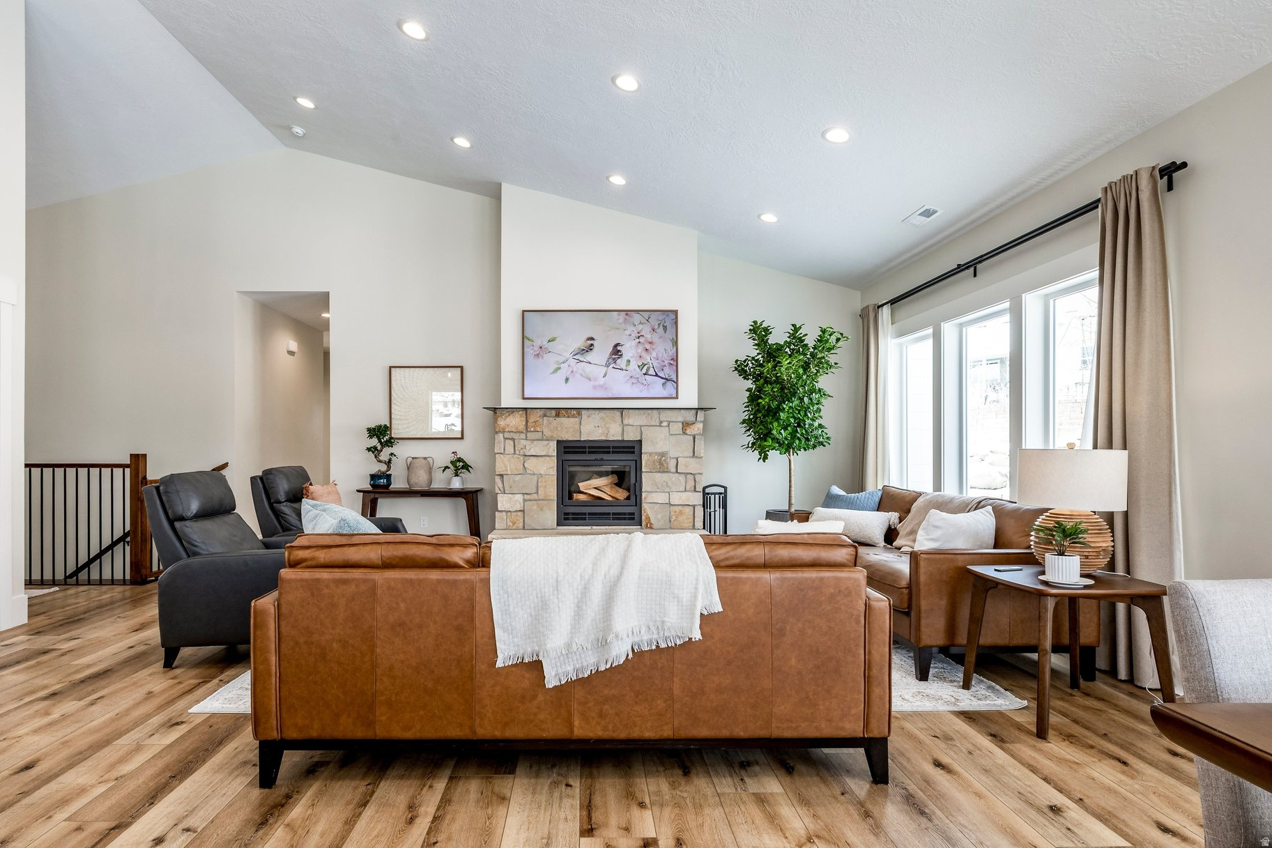 VALLEY HILLS ESTATES - Residential