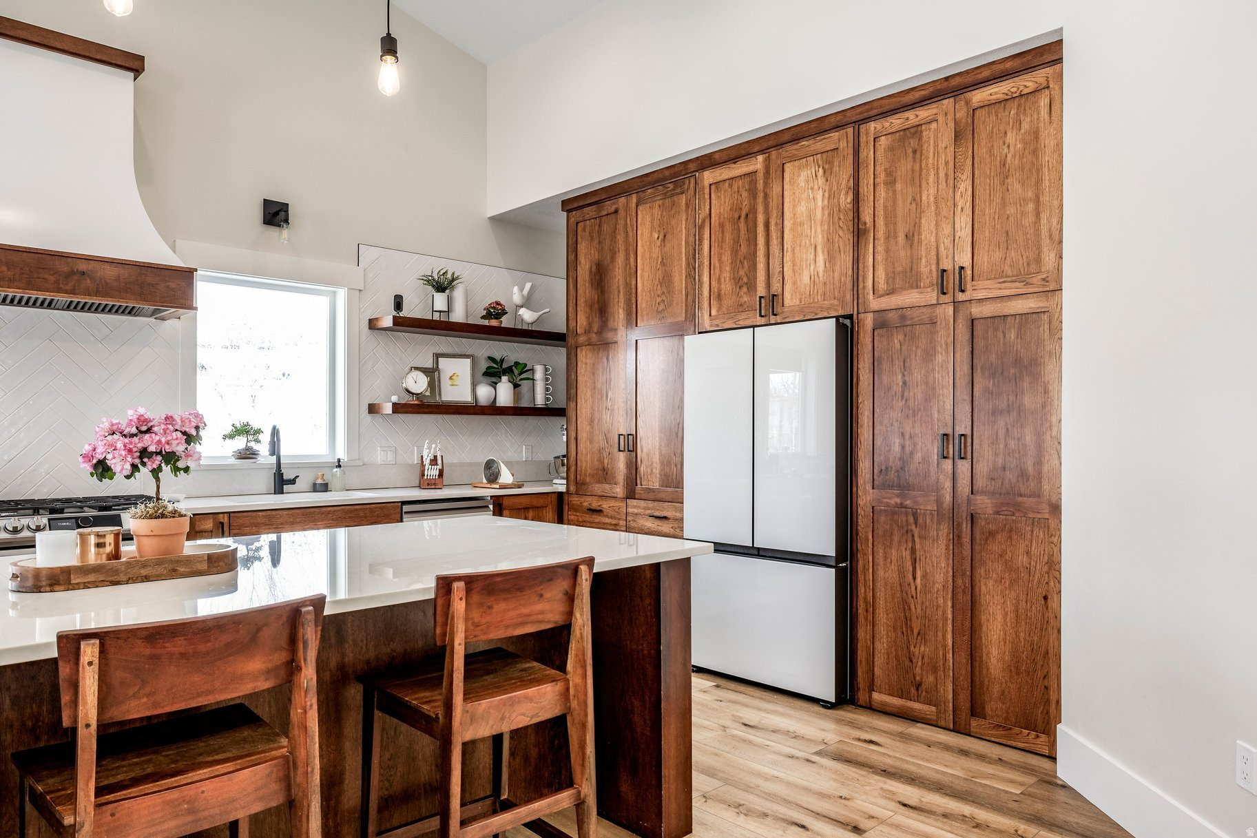 VALLEY HILLS ESTATES - Residential