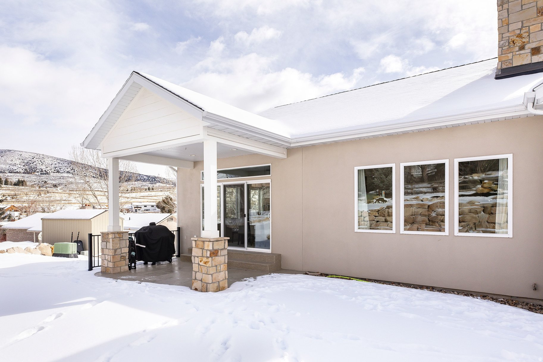 VALLEY HILLS ESTATES - Residential