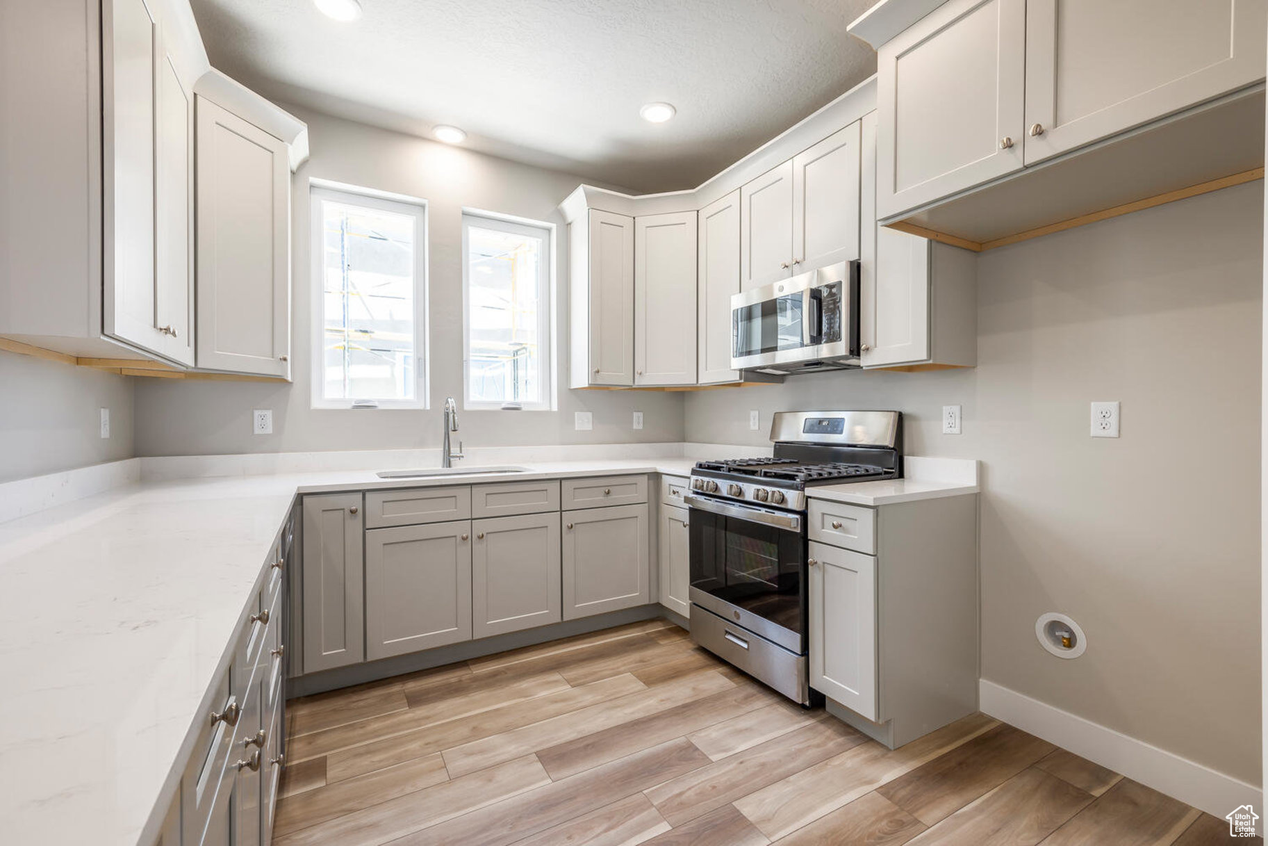 RIDGE - Residential