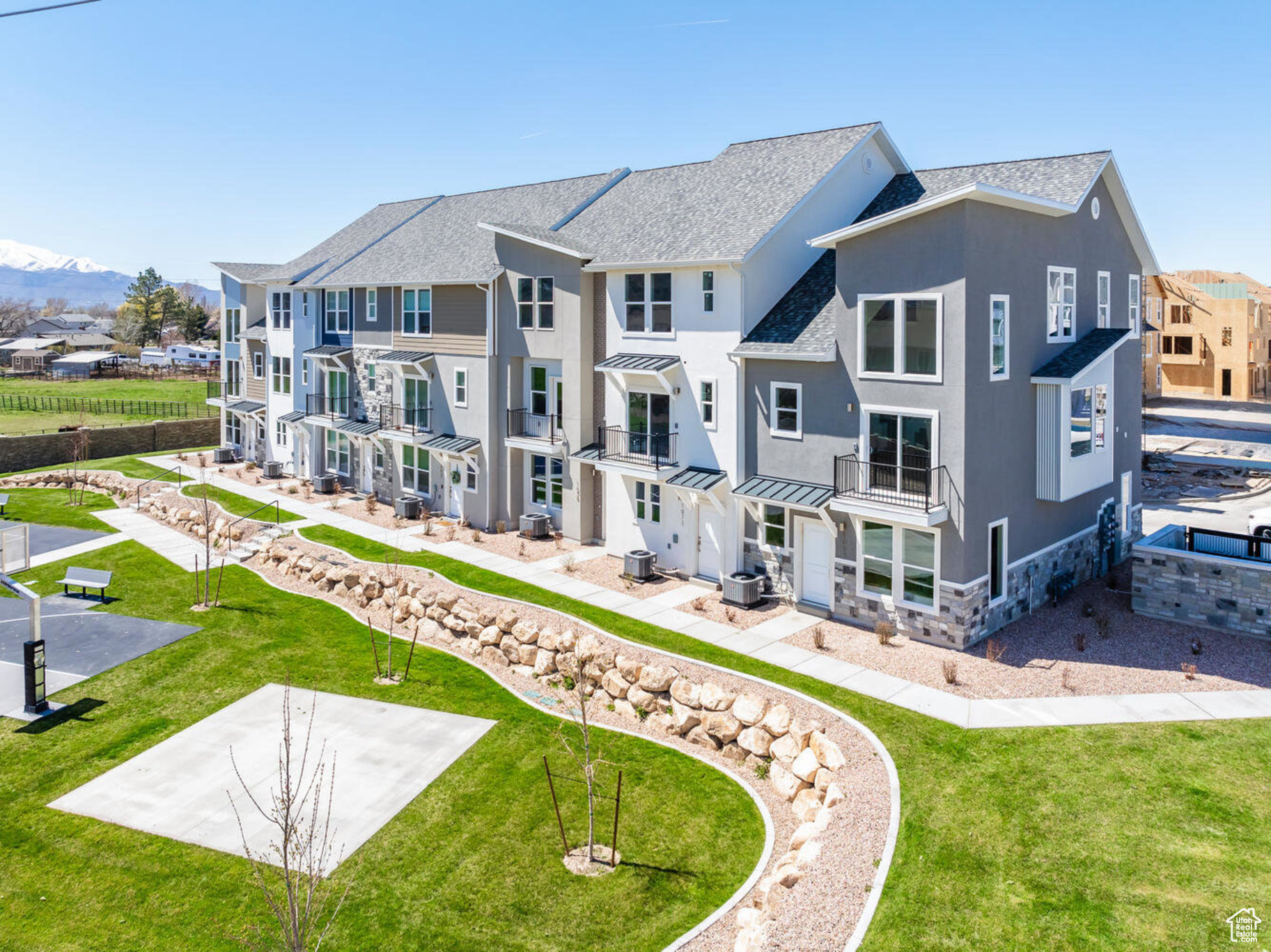 RIDGE - Residential