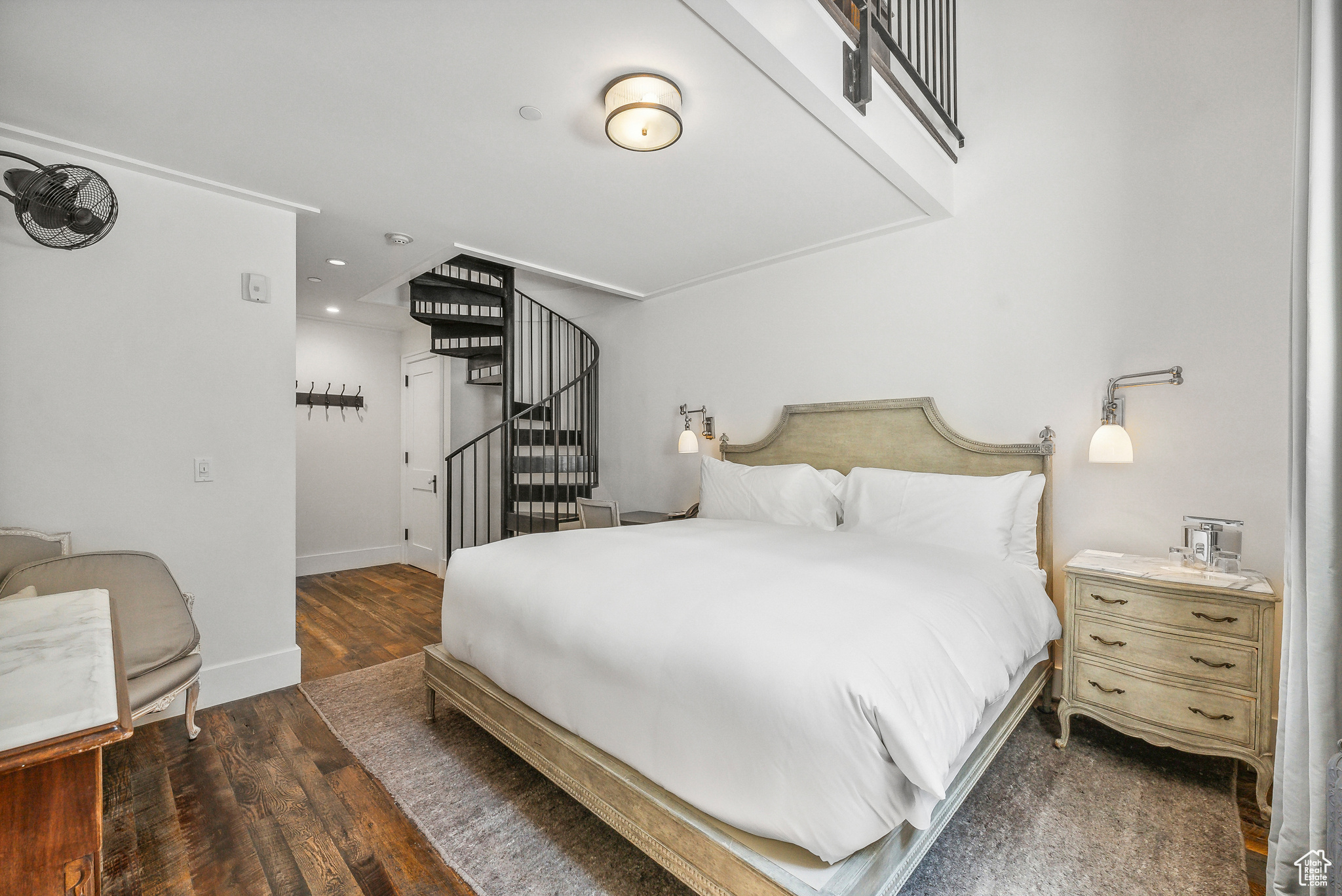 WASHINGTON SCHOOL INN REPLAT - Residential