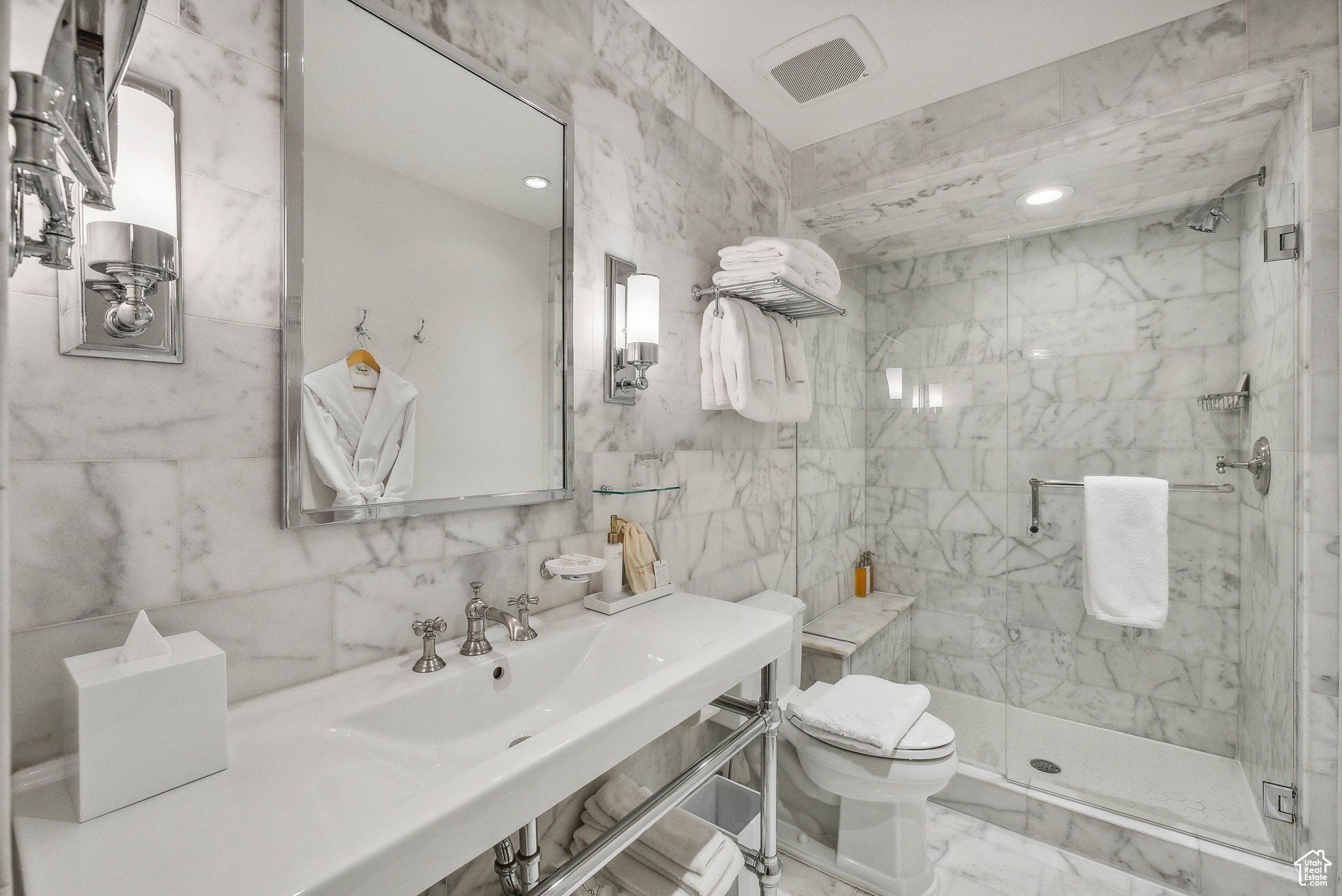 WASHINGTON SCHOOL INN REPLAT - Residential