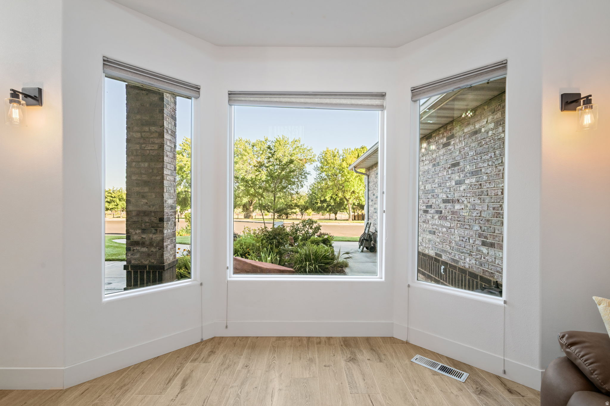 COX LANDING - Residential