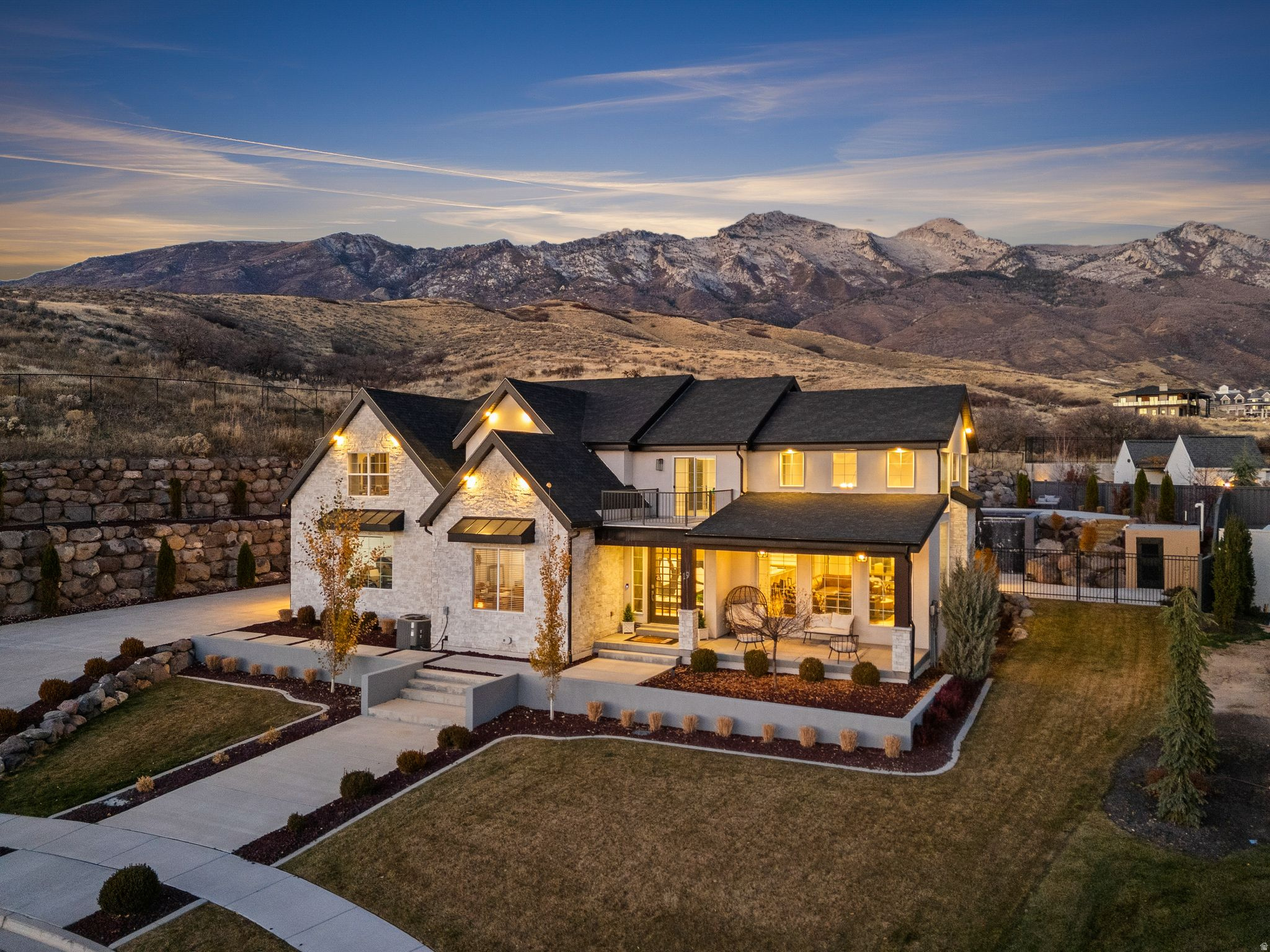 NORTH POINT VIEW - Residential
