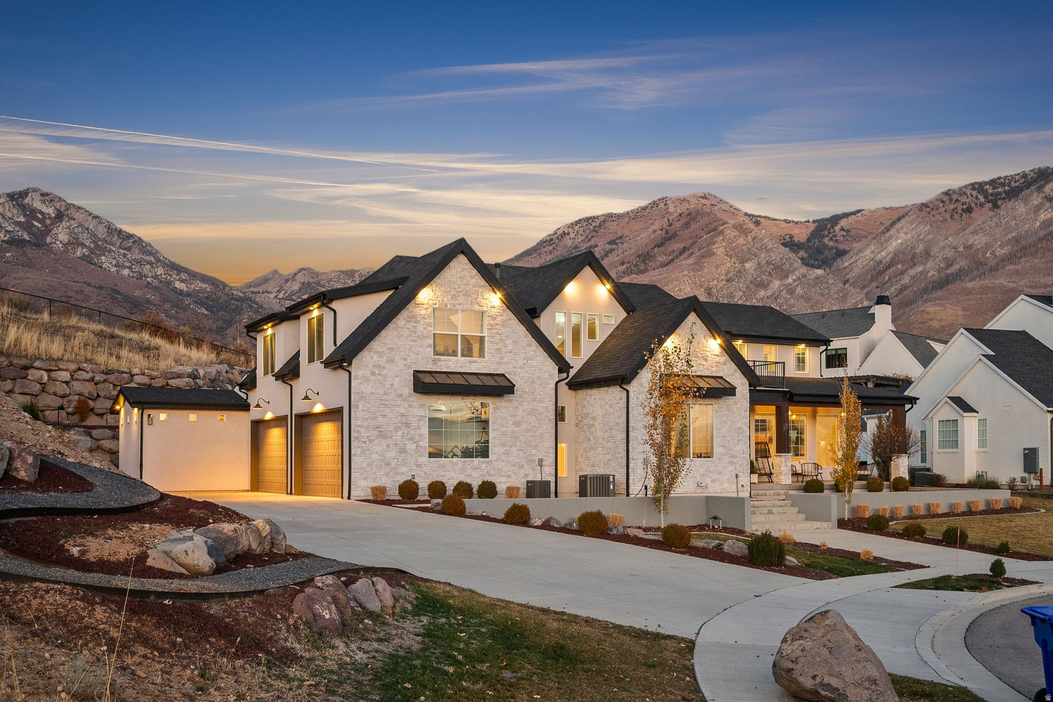 NORTH POINT VIEW - Residential