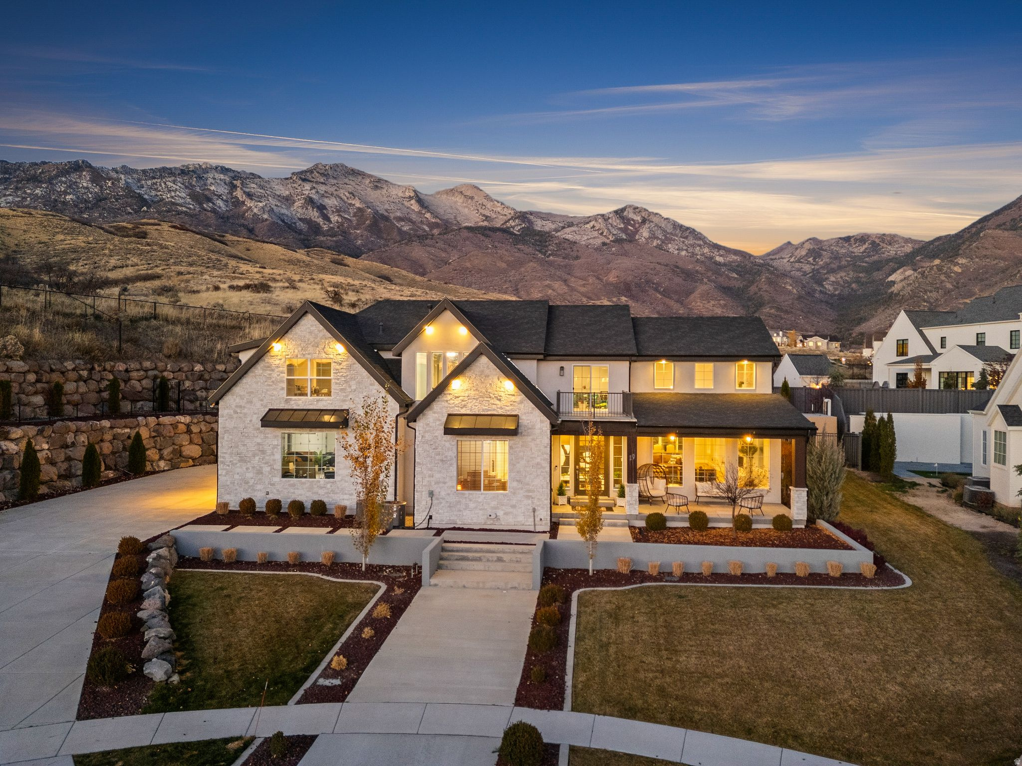 NORTH POINT VIEW - Residential
