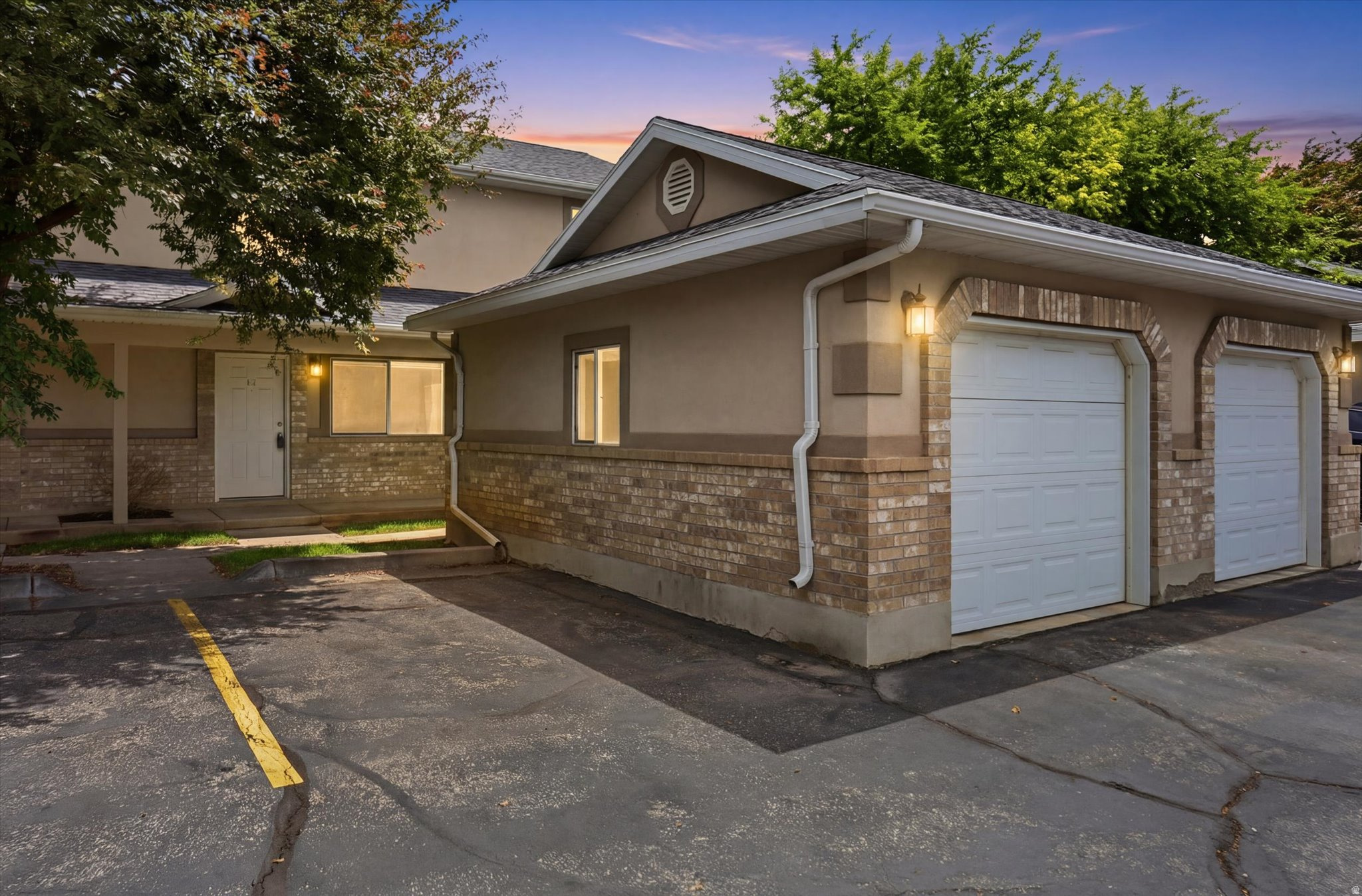 SUNBROOK - Residential