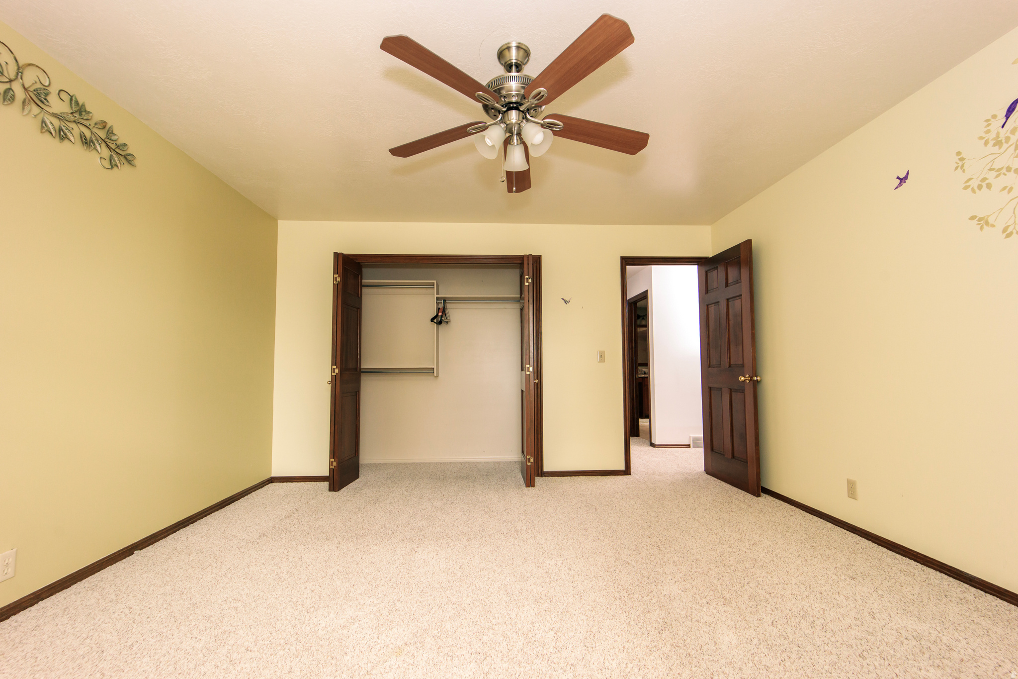 PLEASANT VALLEY ESTATES - Residential