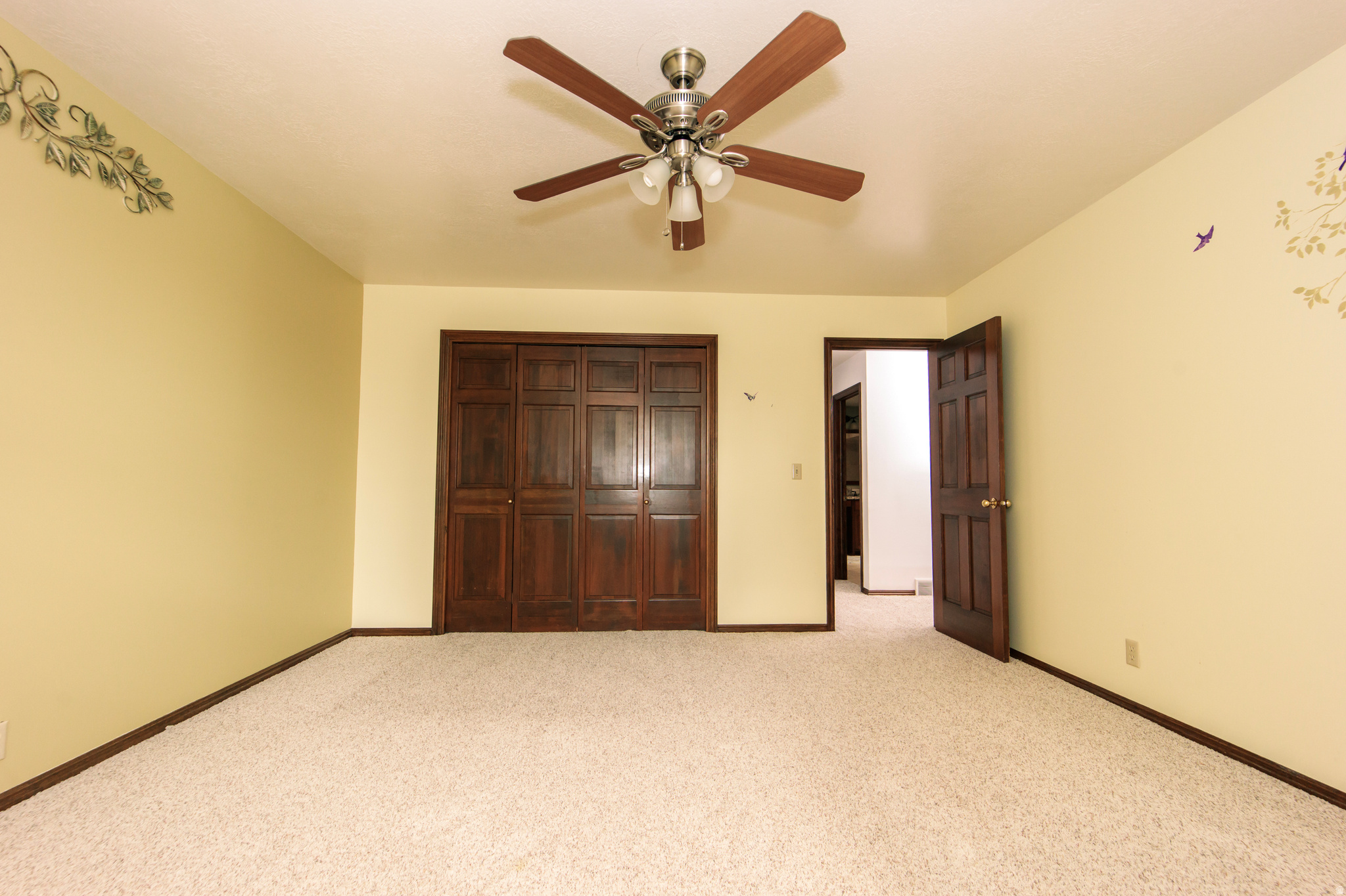 PLEASANT VALLEY ESTATES - Residential