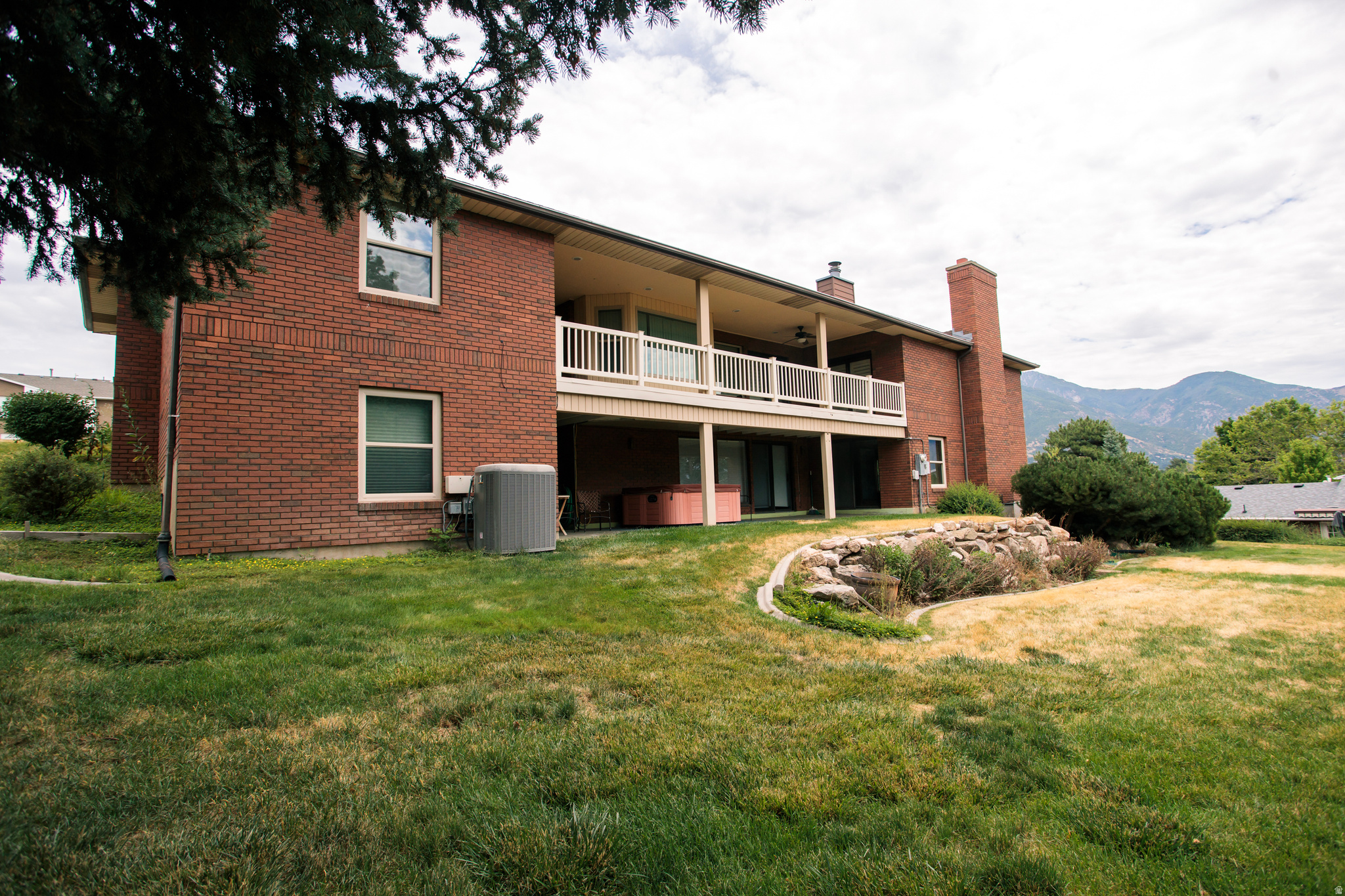 PLEASANT VALLEY ESTATES - Residential