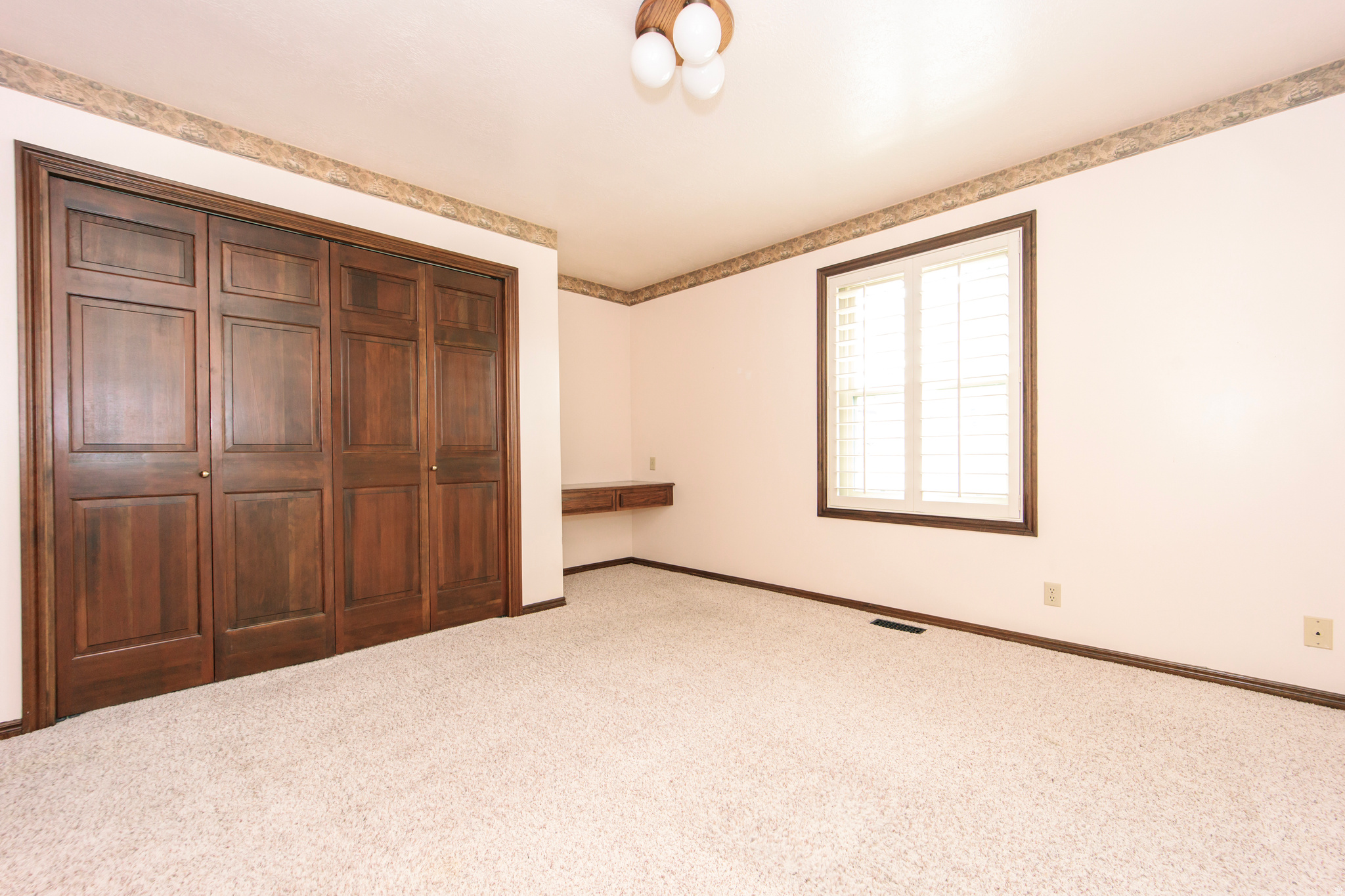 PLEASANT VALLEY ESTATES - Residential
