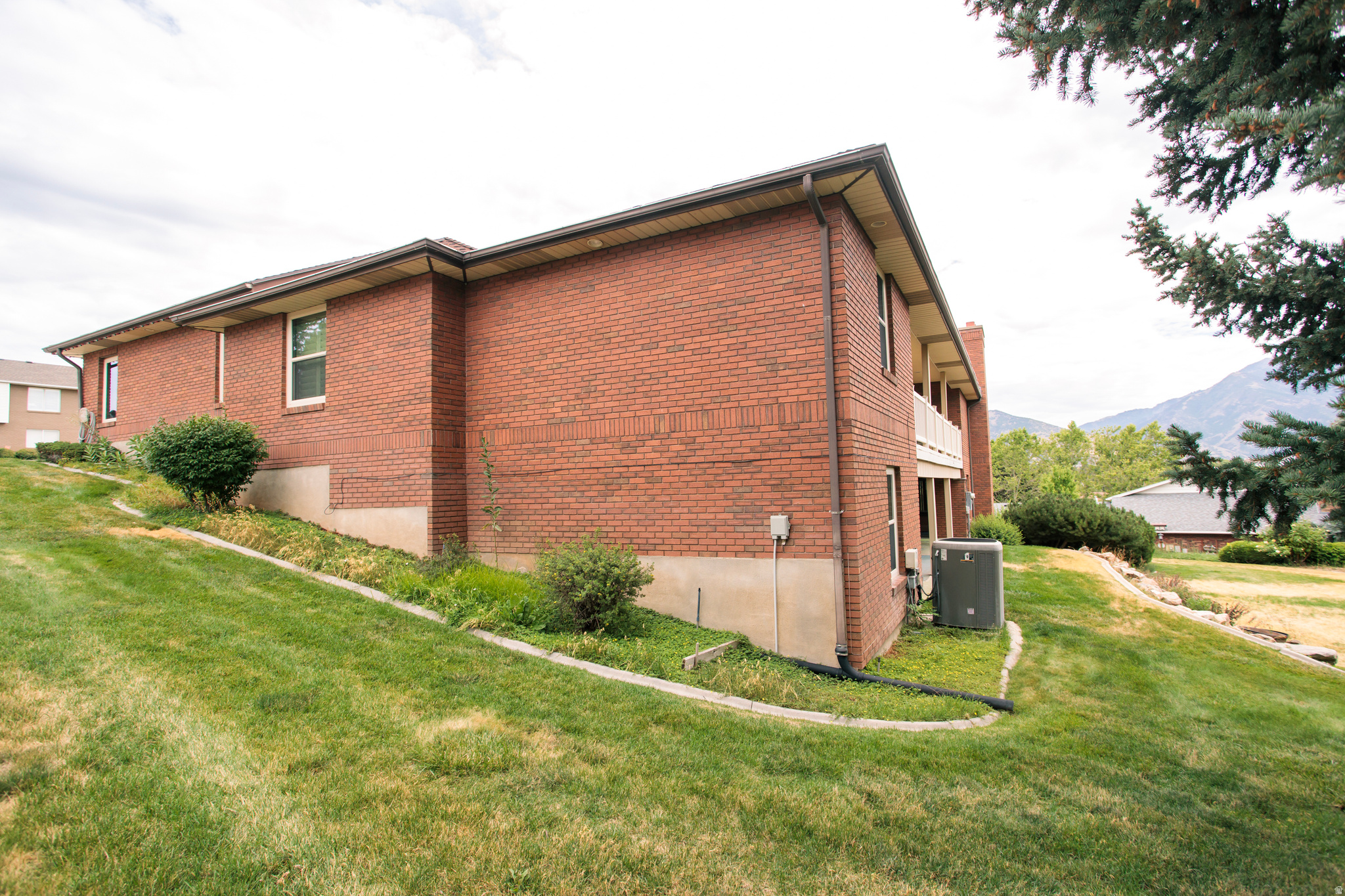 PLEASANT VALLEY ESTATES - Residential
