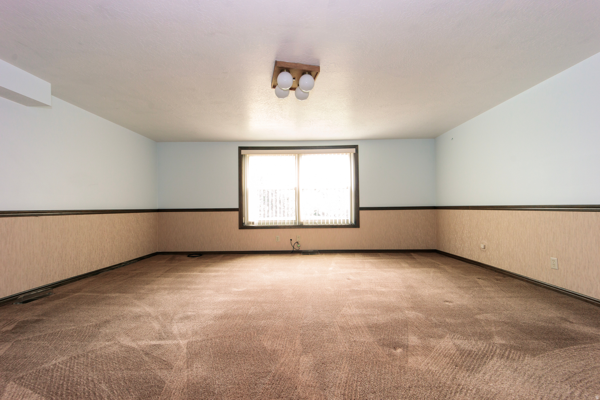PLEASANT VALLEY ESTATES - Residential