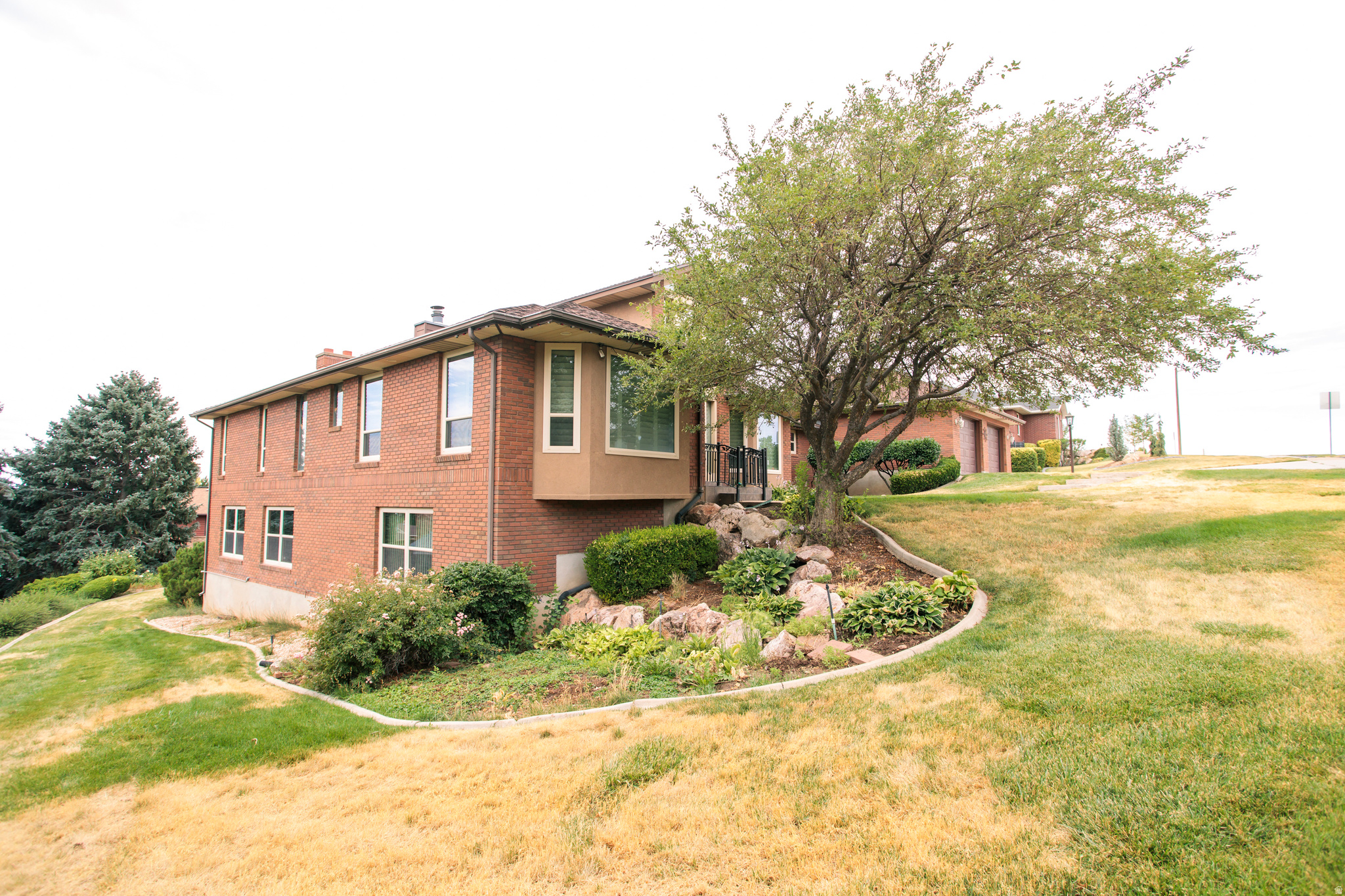 PLEASANT VALLEY ESTATES - Residential