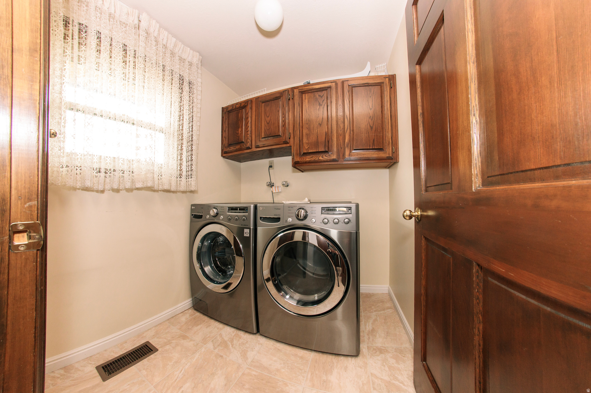 PLEASANT VALLEY ESTATES - Residential