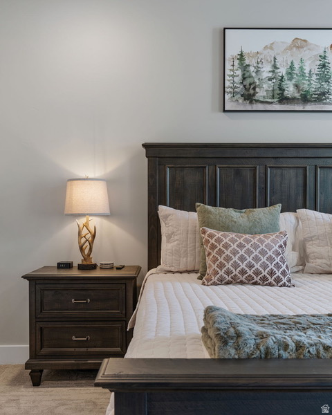 MAYFLOWER LAKESIDE - Residential