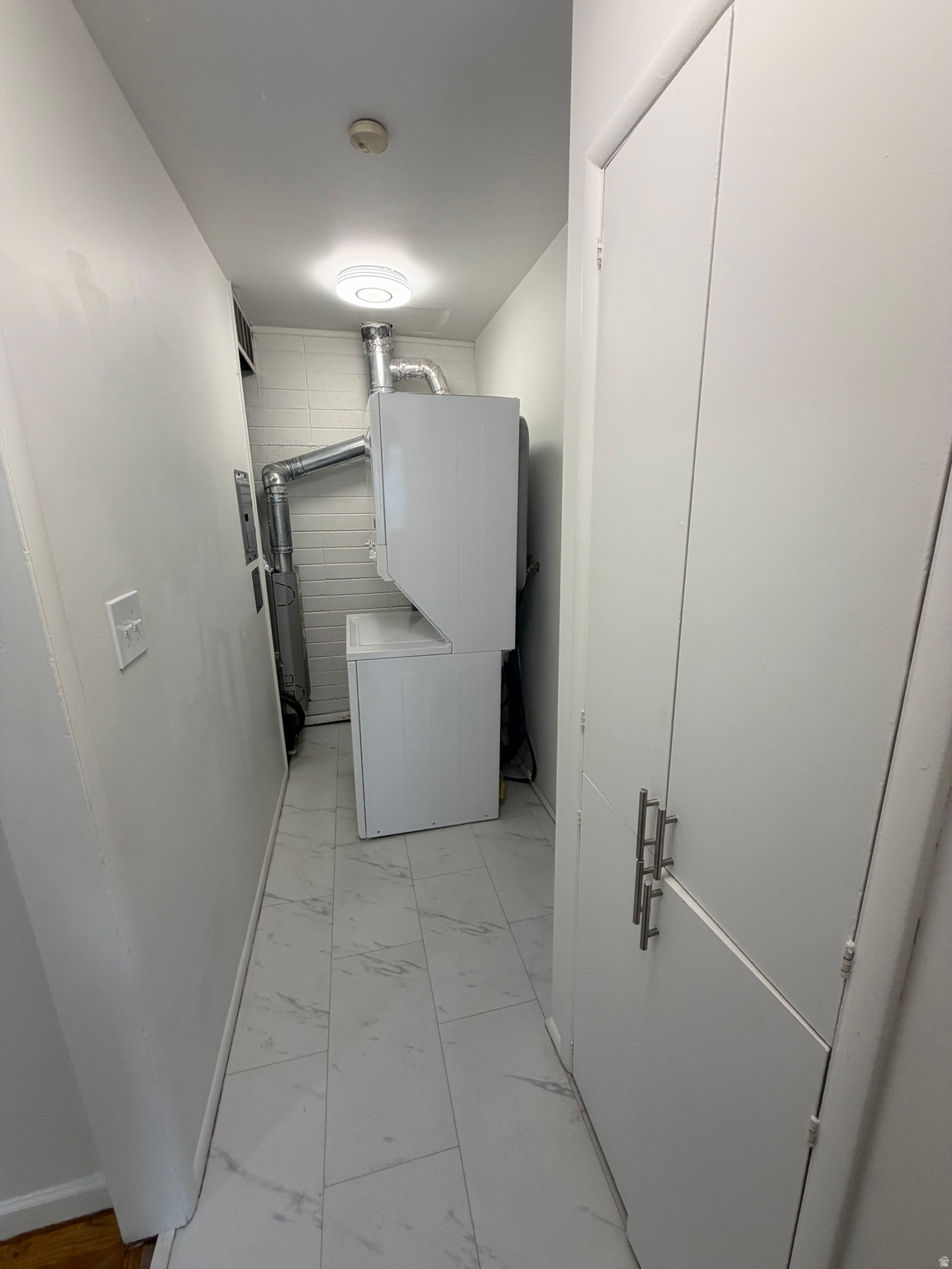 FREE SUB - Residential Lease