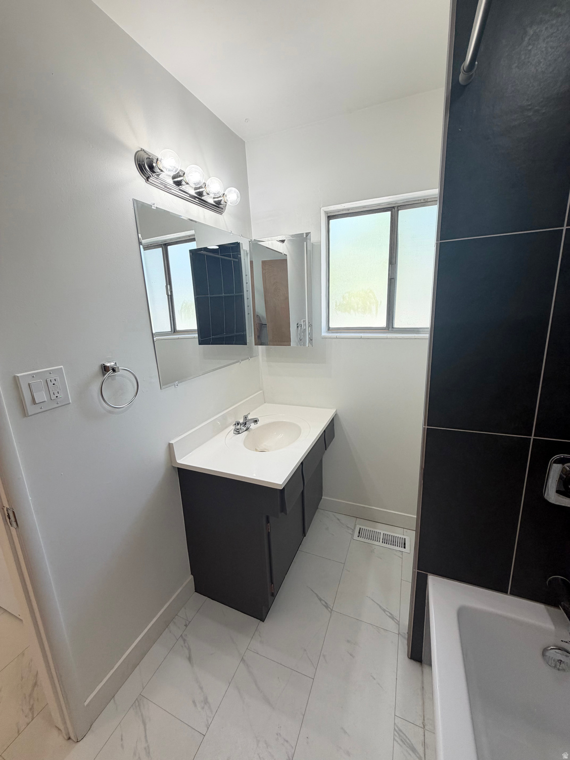 FREE SUB - Residential Lease